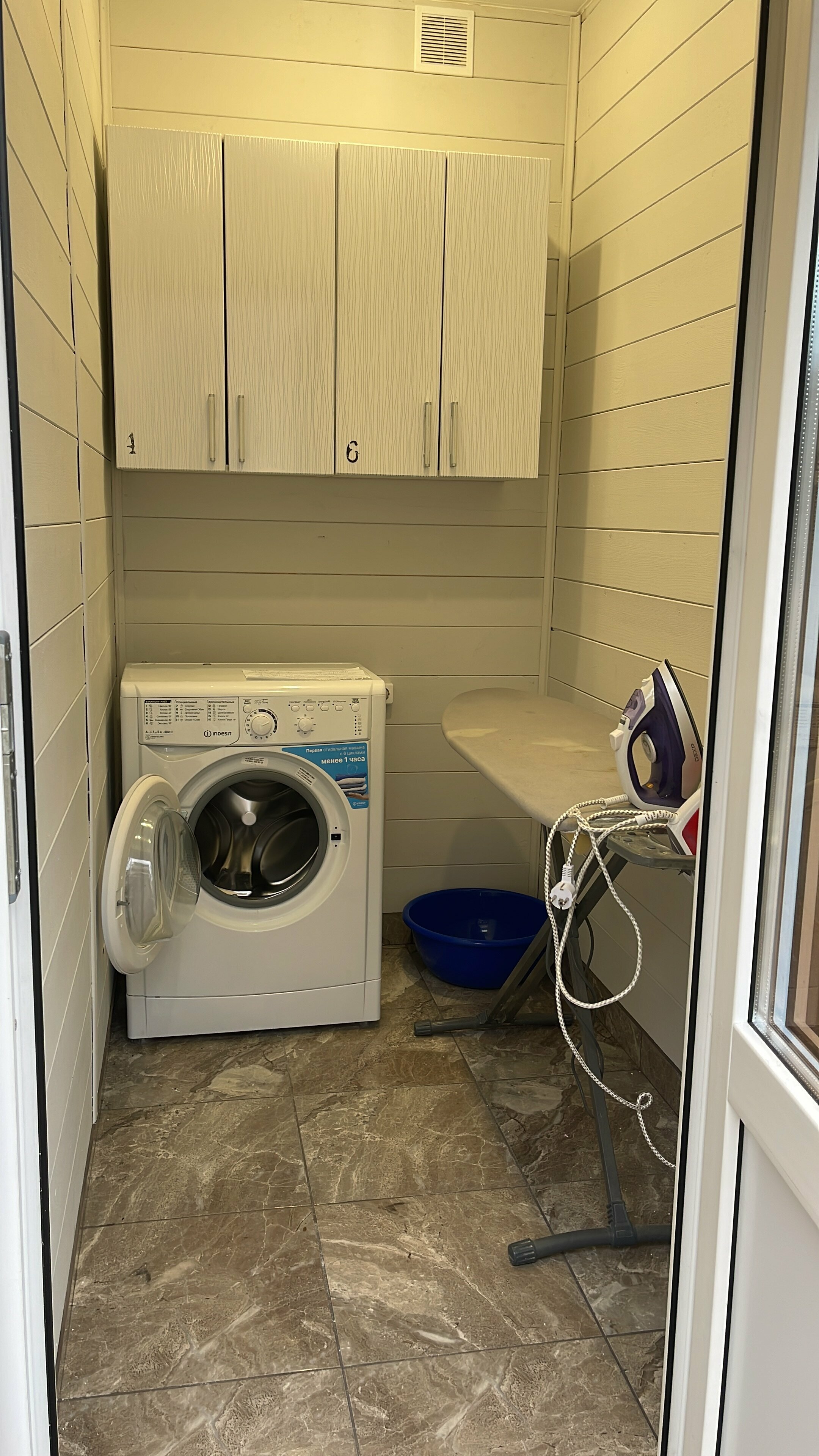 Трехместный номер с балконом