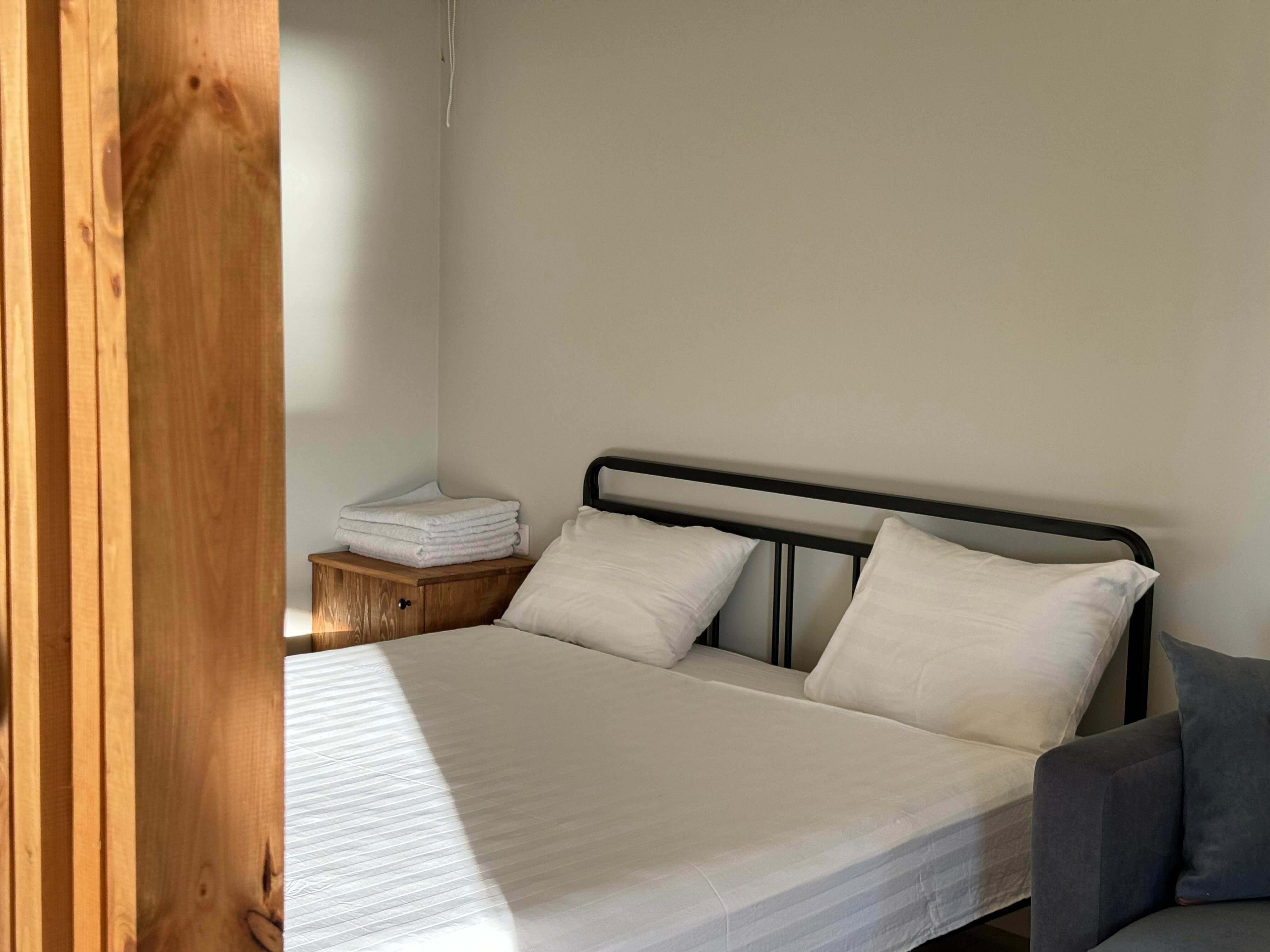 Бунгало желтый