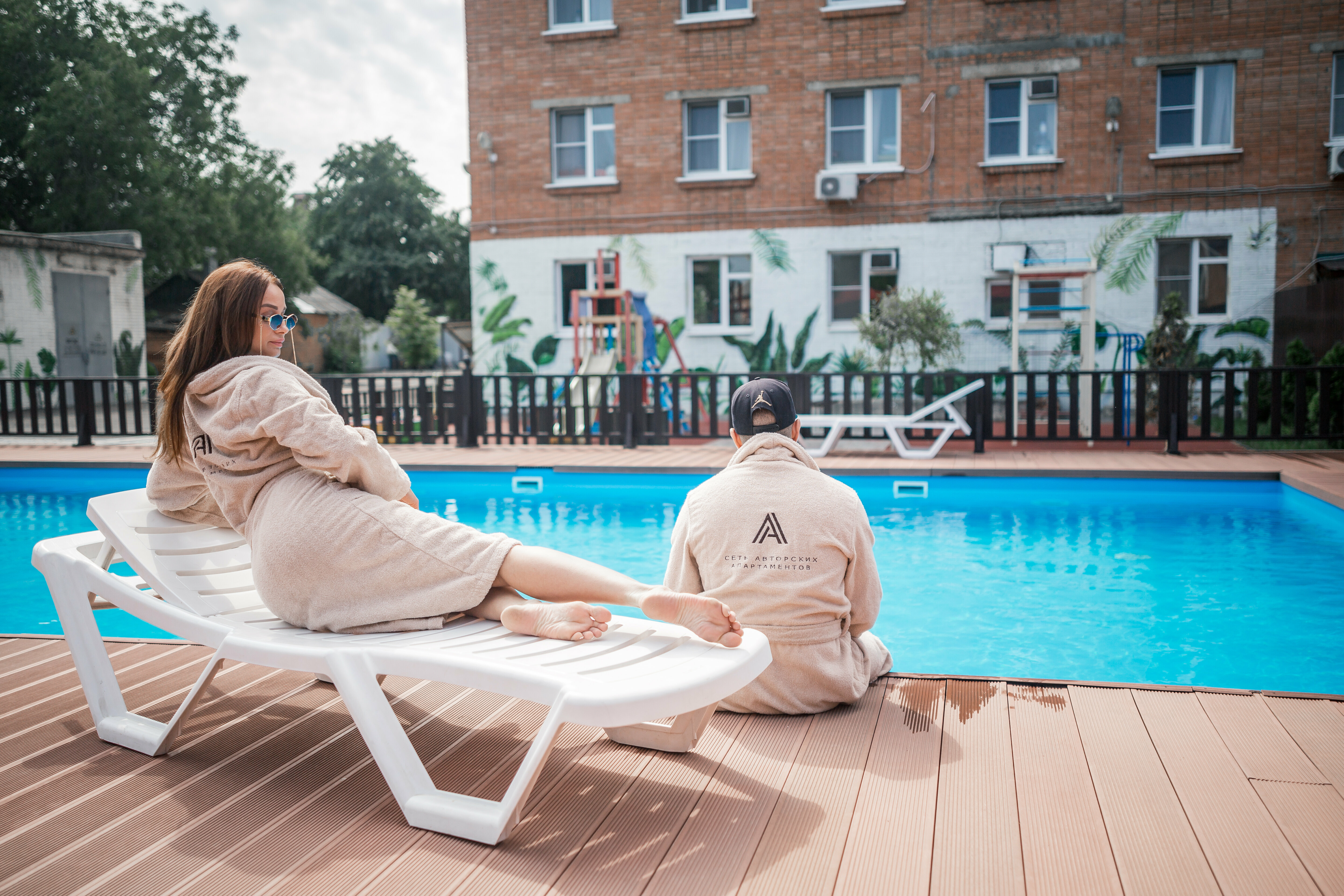 Семейный люкс с бассейном и зоной барбекю