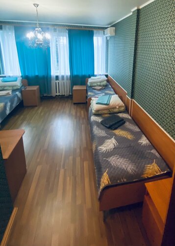 Стандартный трехместный номер в Радуга