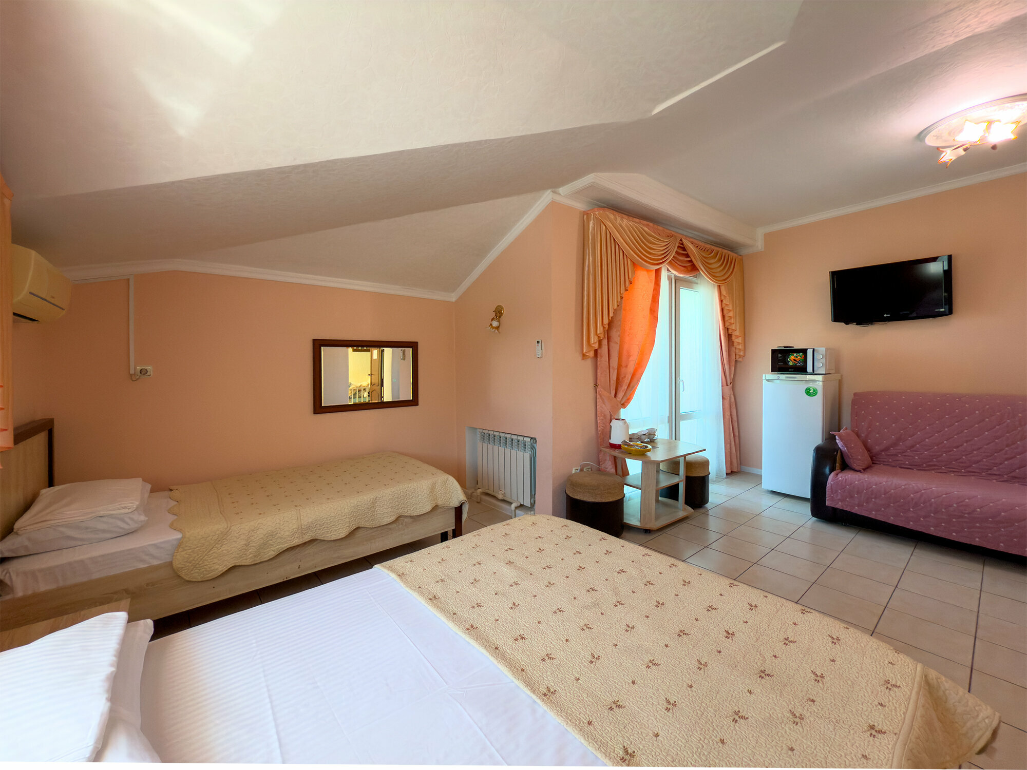 Классический четырехместный номер