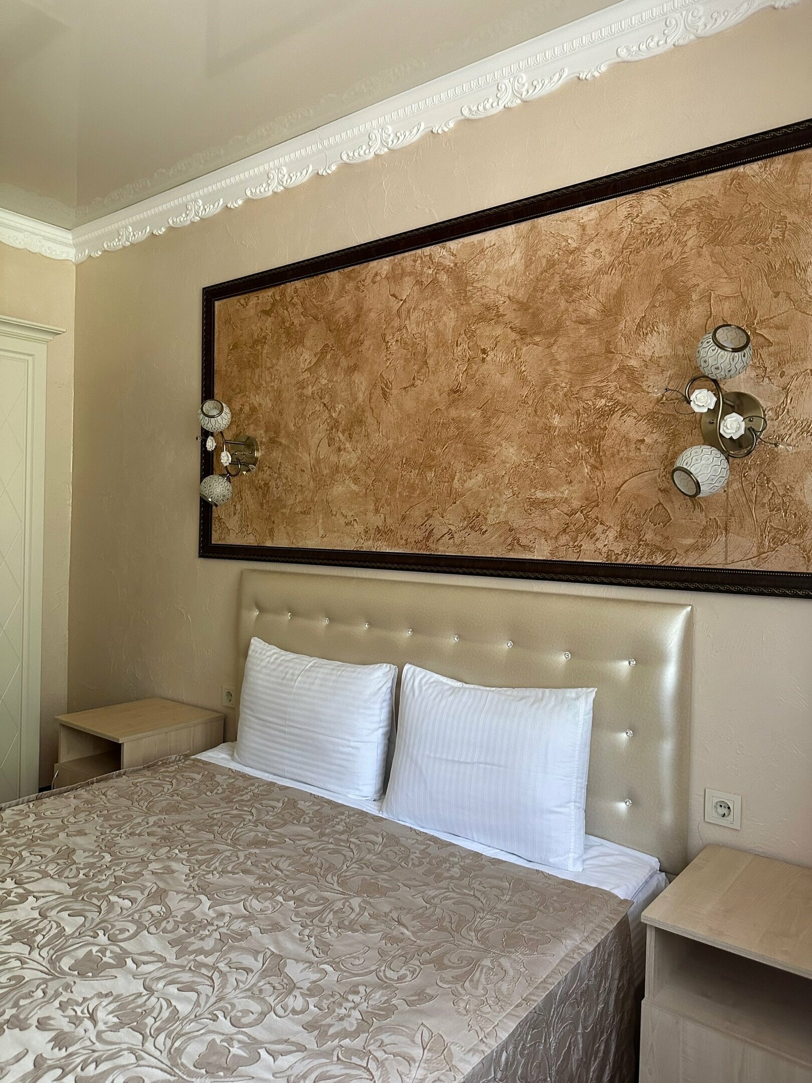 Полулюкс с двуспальной кроватью