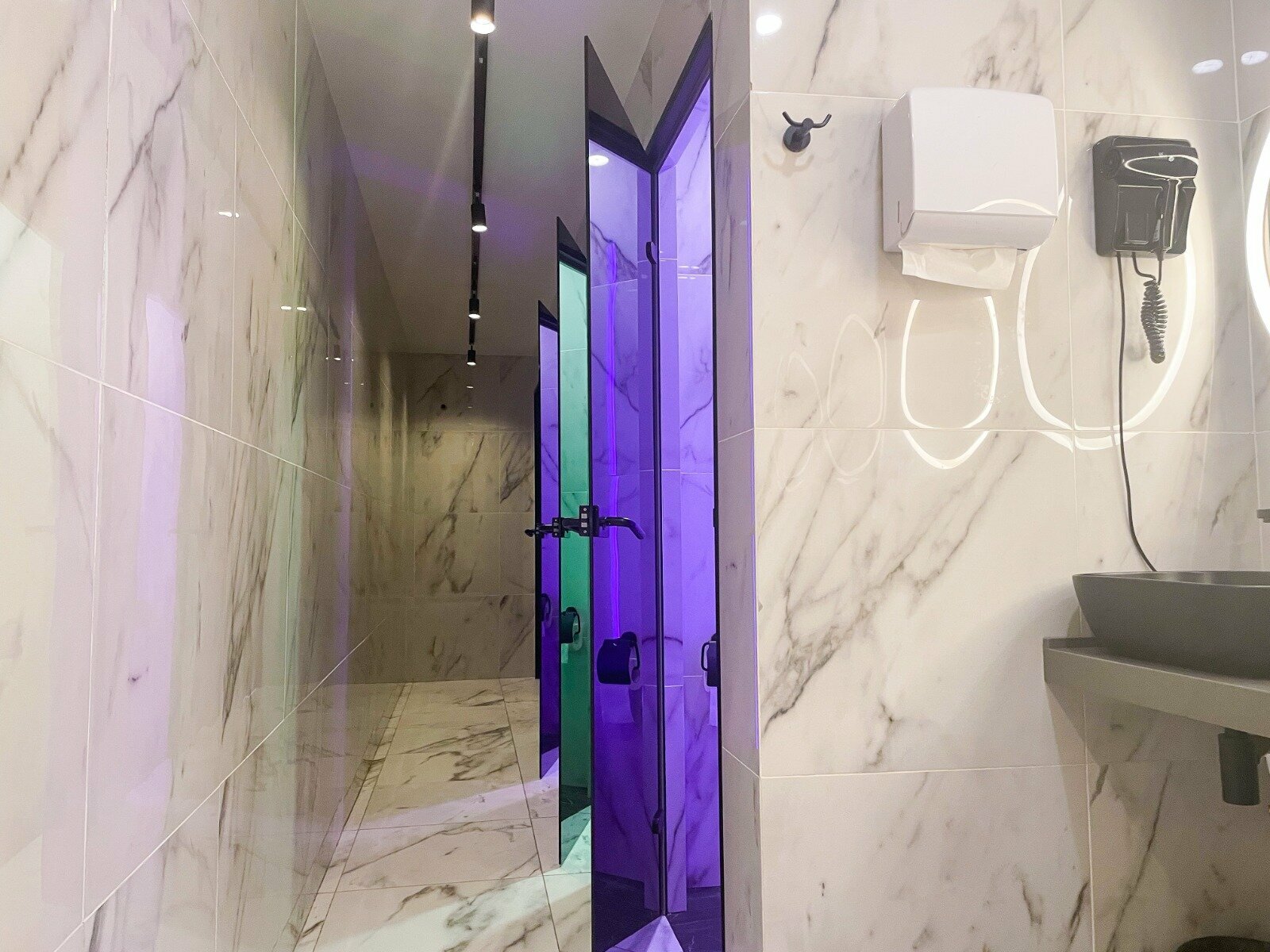 Двухместная капсула в общей зоне (низ)