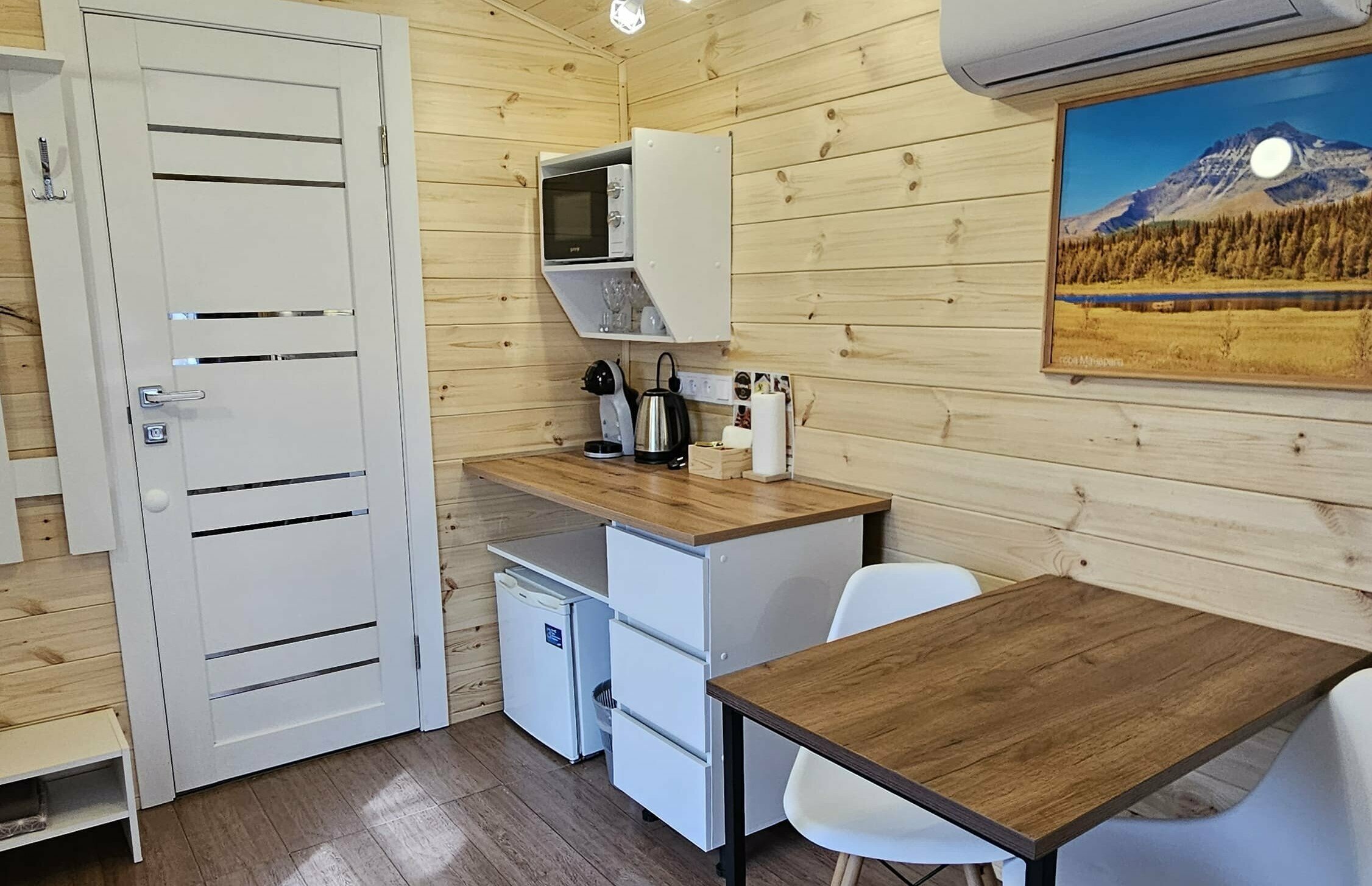 Эко домик с панорамным окном улучшеный