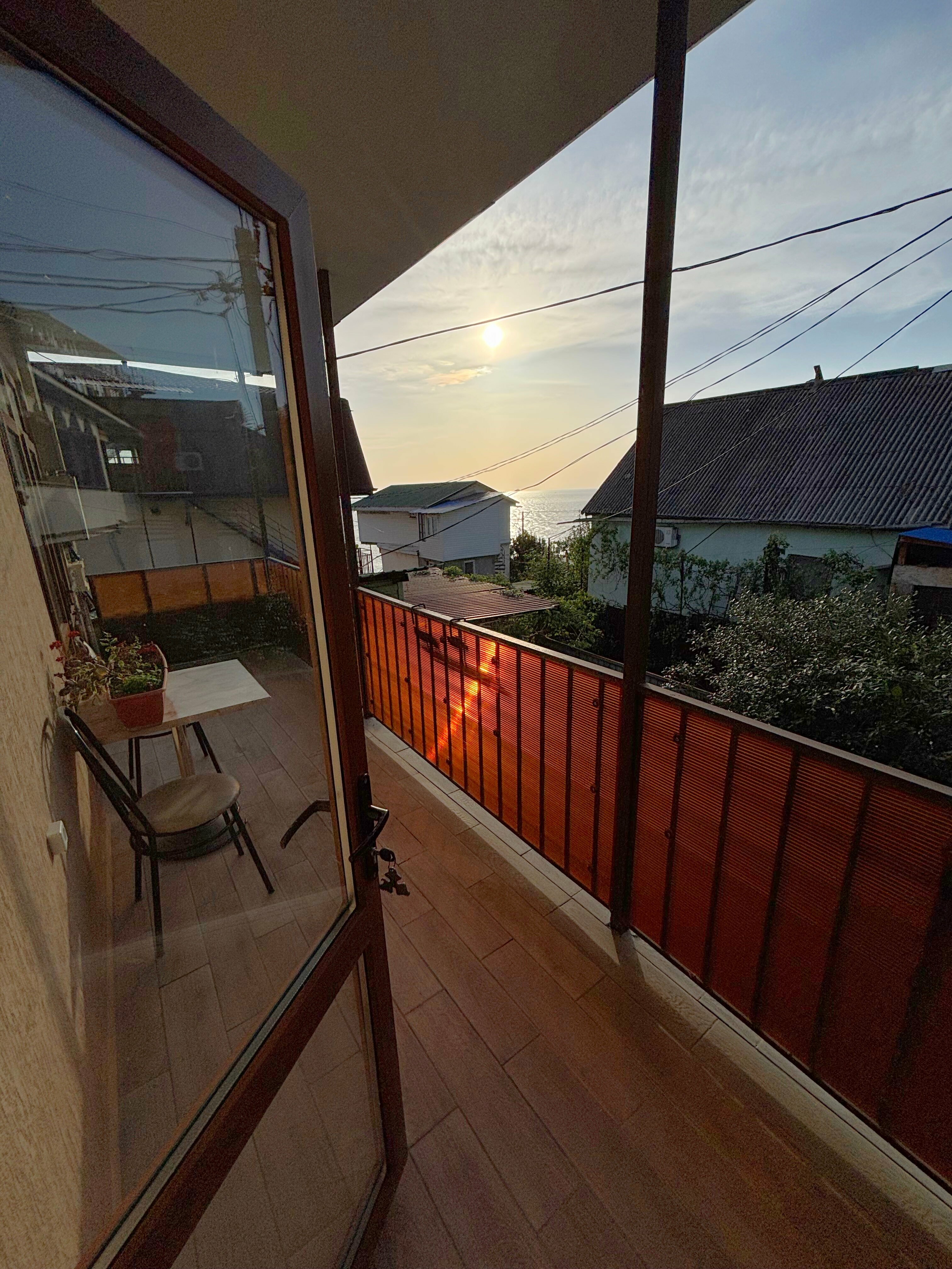 Четырехместный номер с балконом