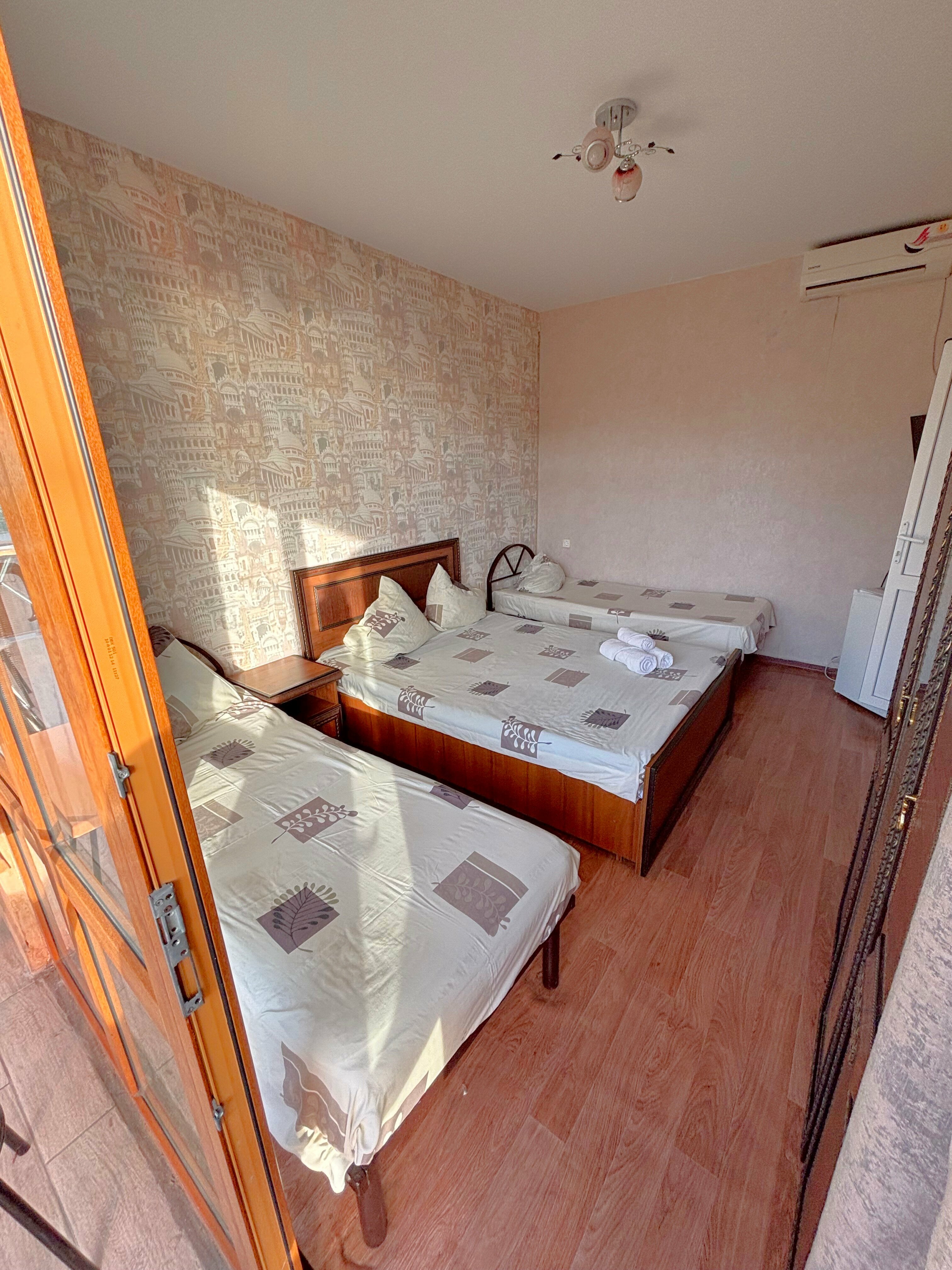 Четырехместный номер с балконом