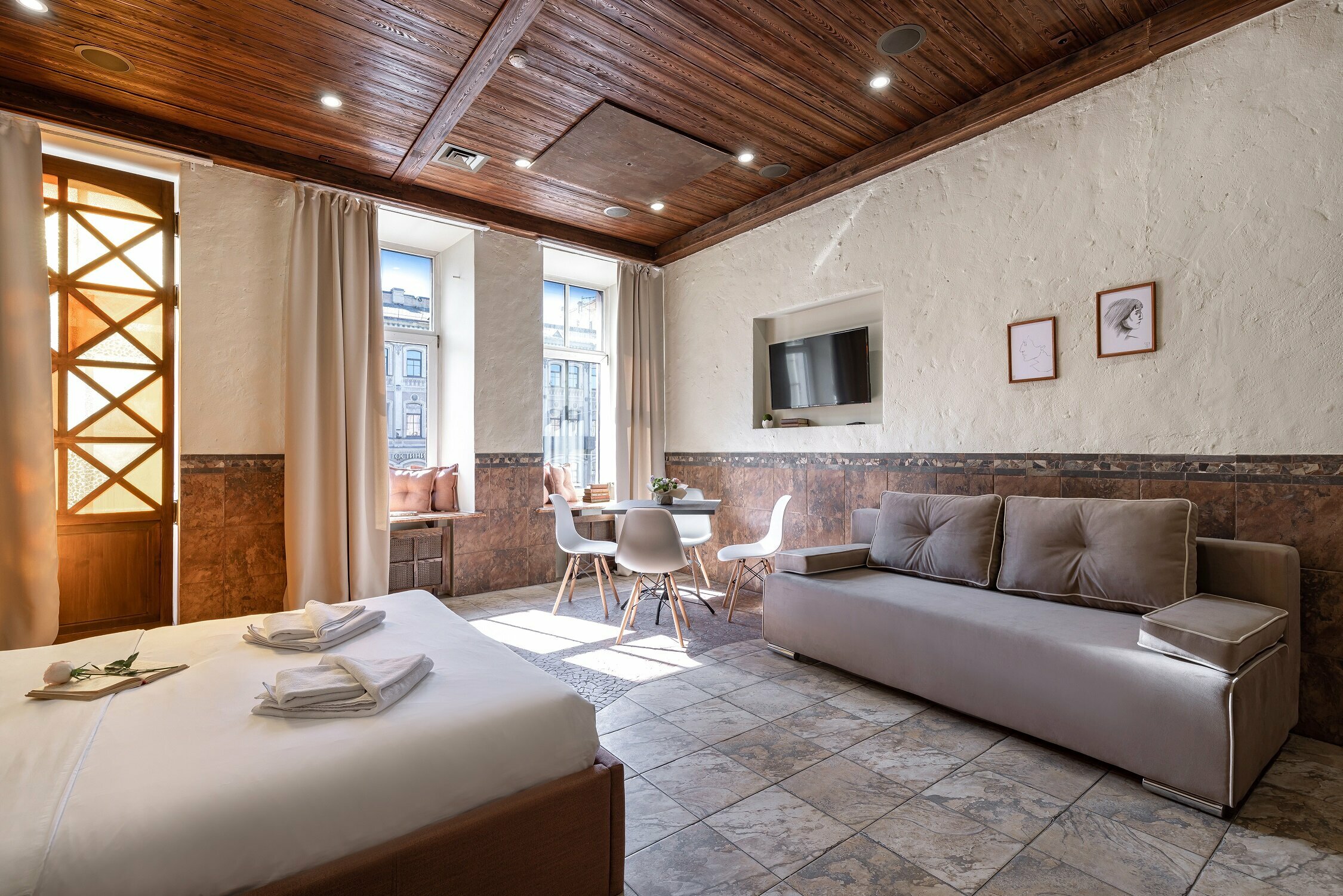 Делюкс с видом на Невский проспект №2