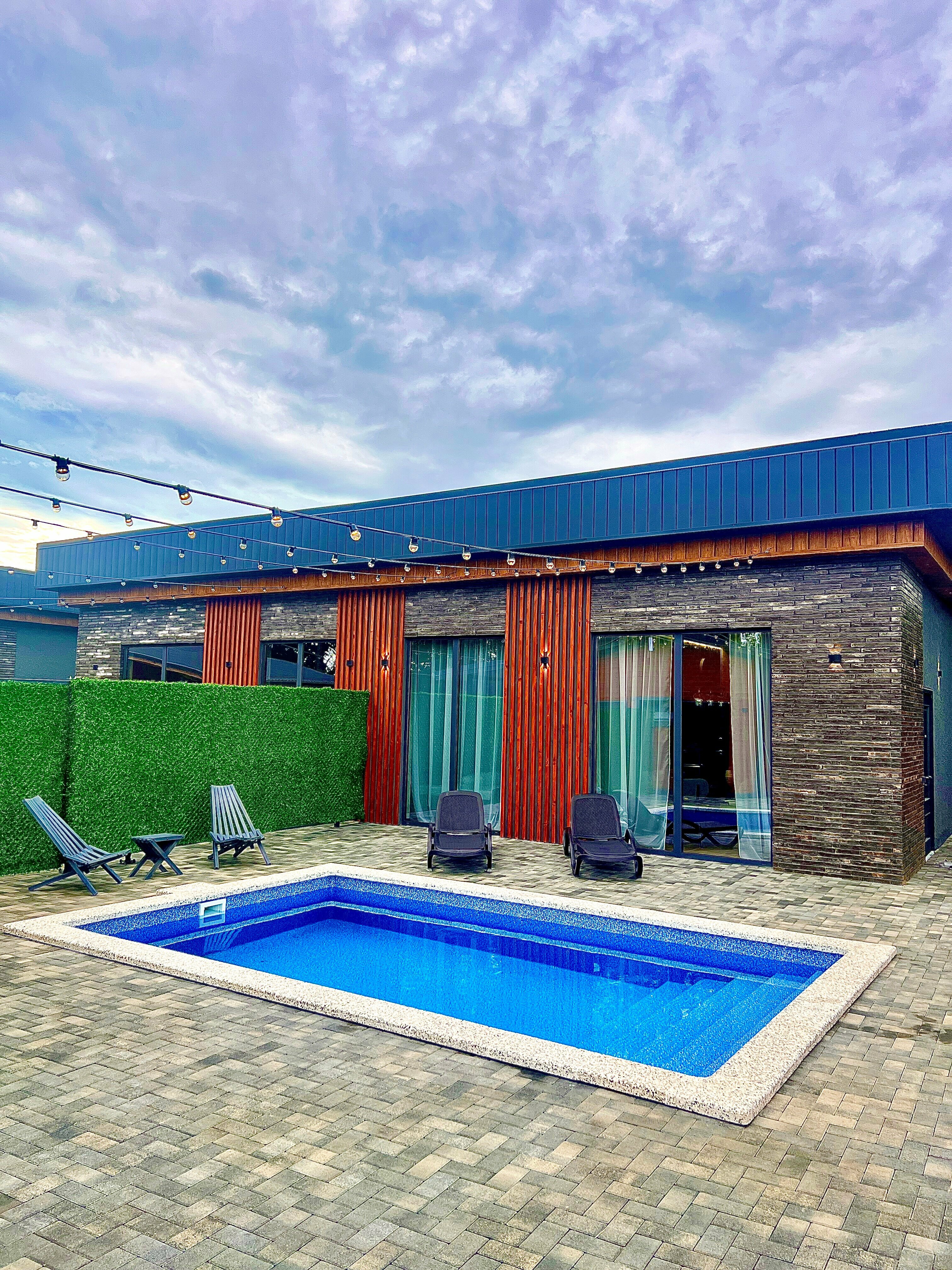 Таунхаус с собственным бассейном