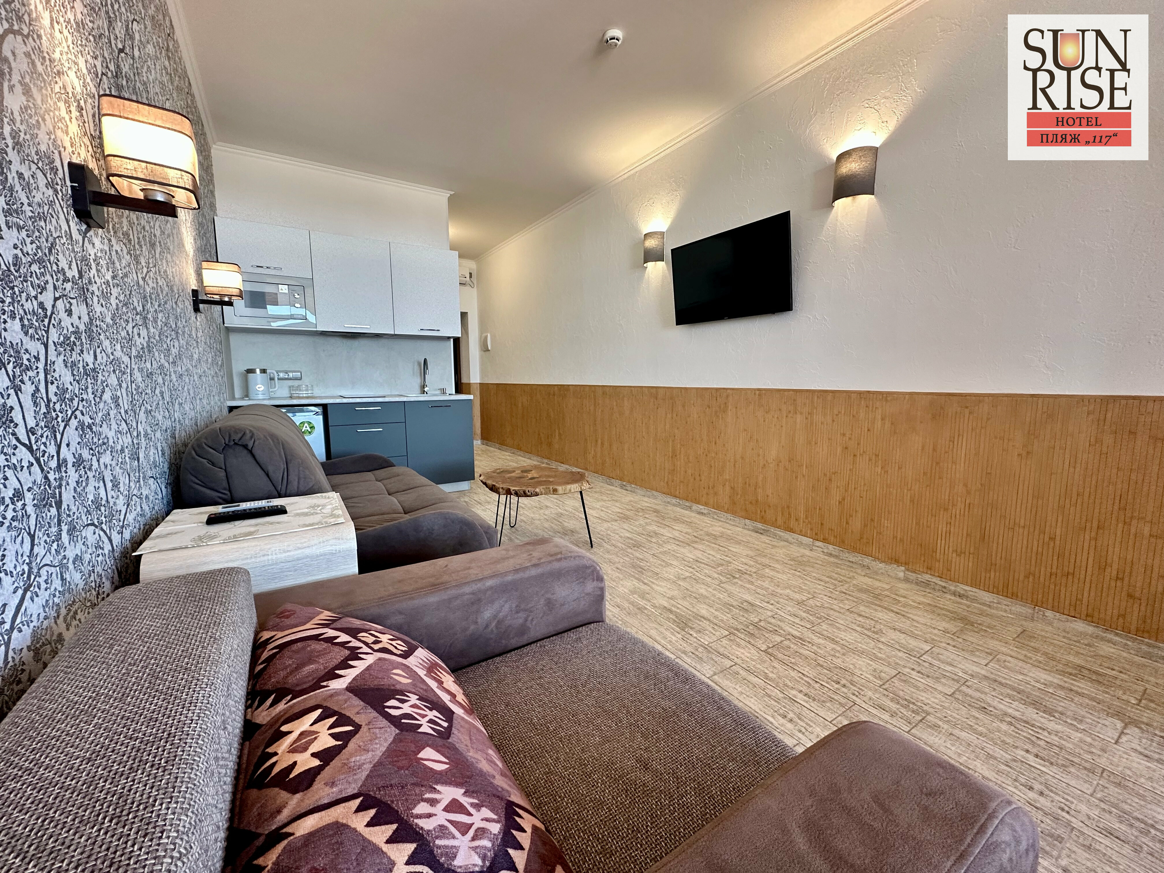 Люкс 2-х комнатный с кухней