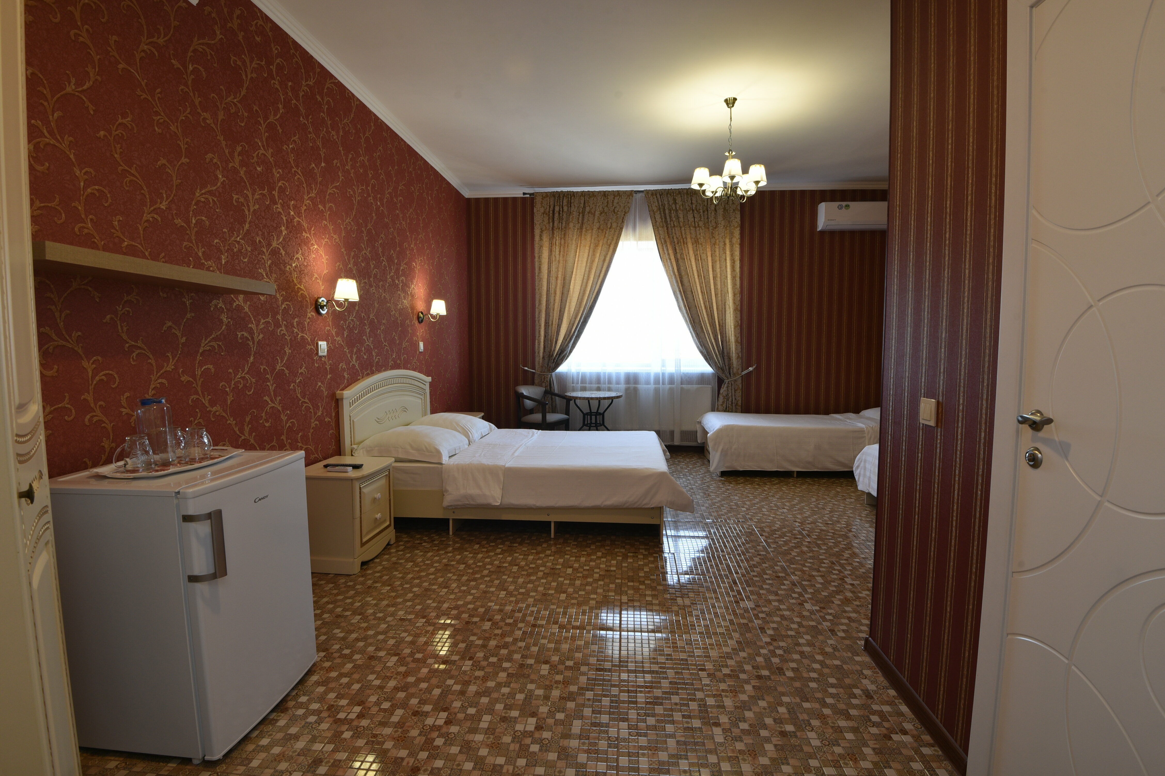 Люкс с балконом и анатомическим матрасом