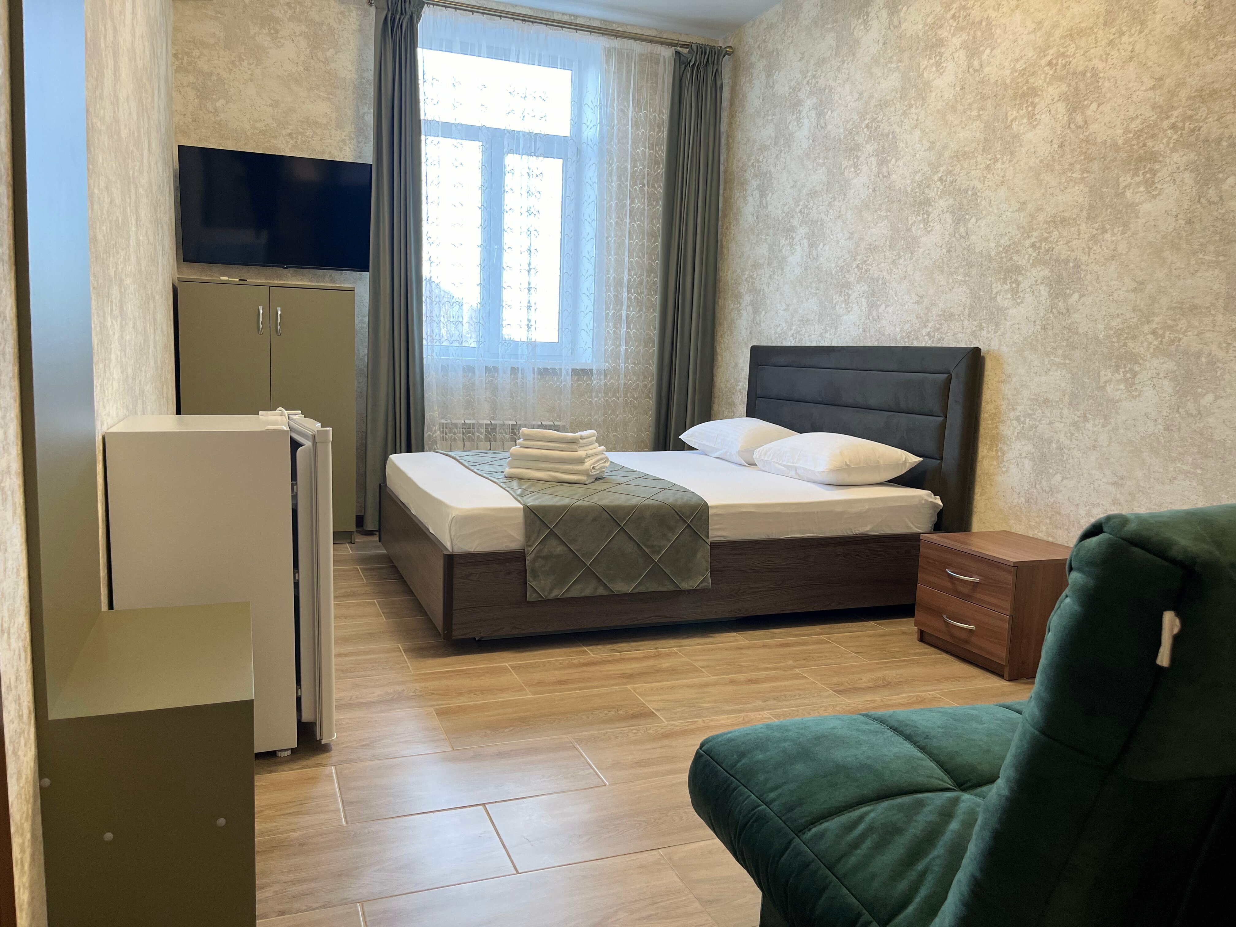 Cемейный номер с собственной ванной комнатой