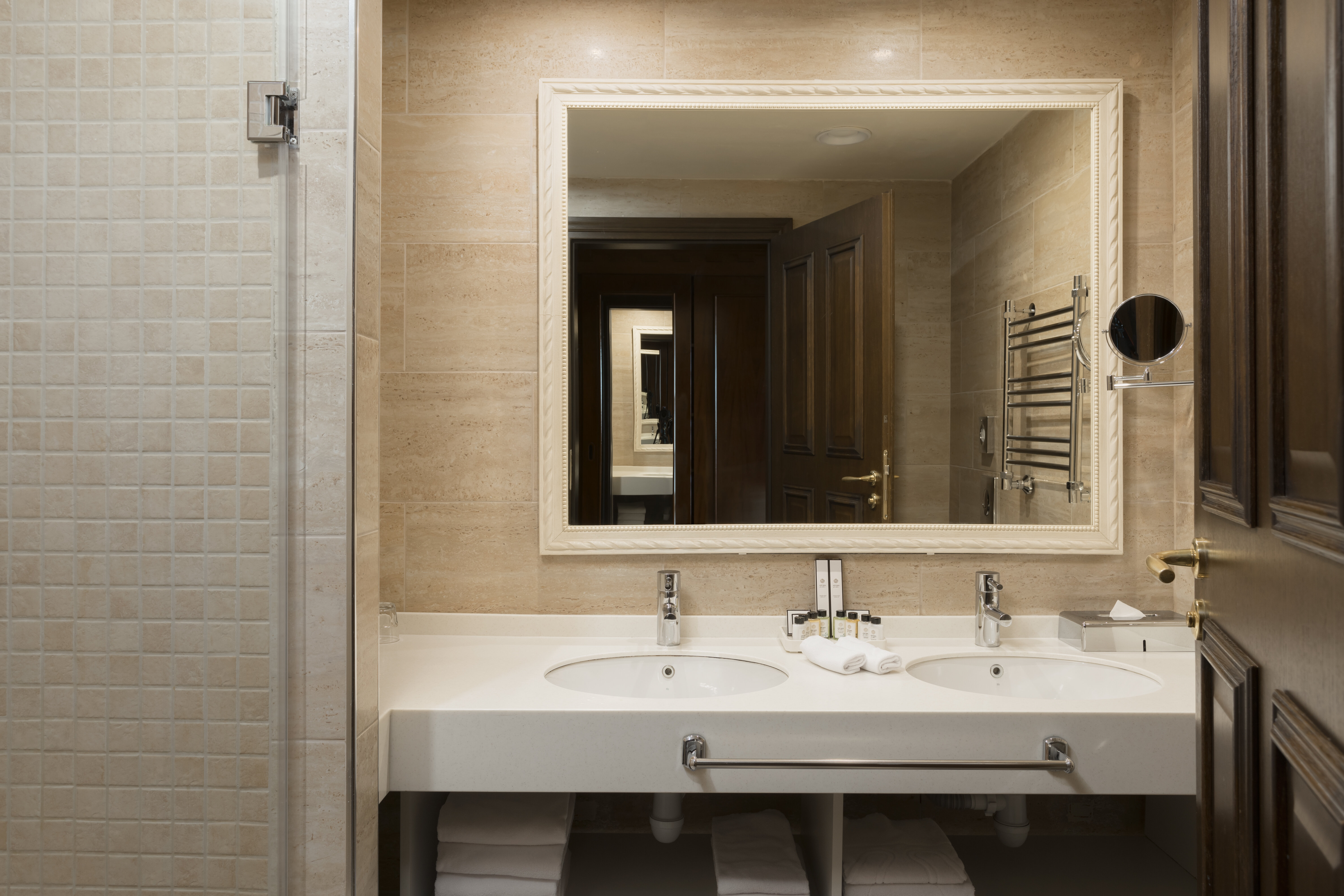 Супериор с двухъярусной кроватью (+ билеты  в Сочи Парк)