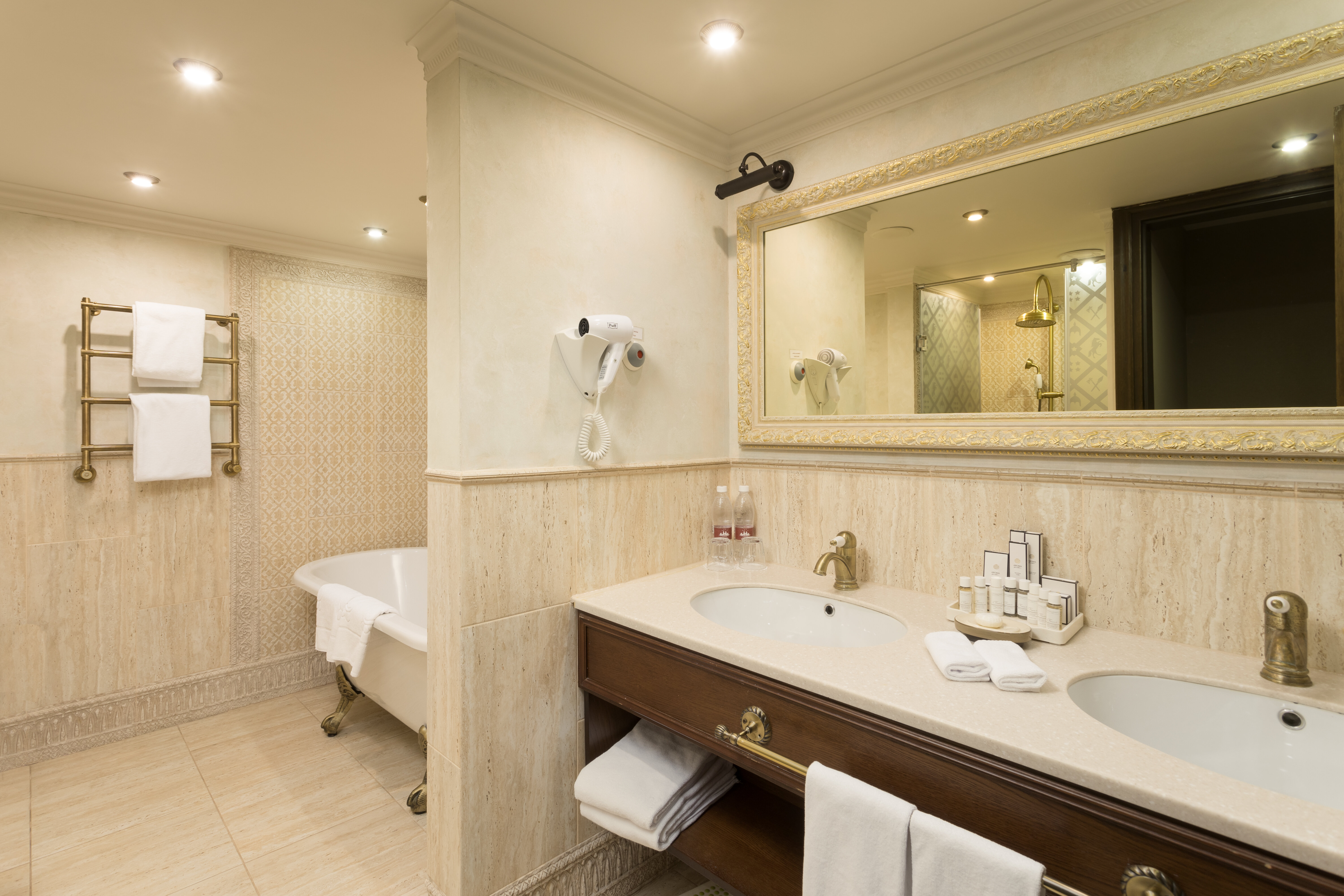 Люкс королевы (+ билеты  в Сочи Парк)