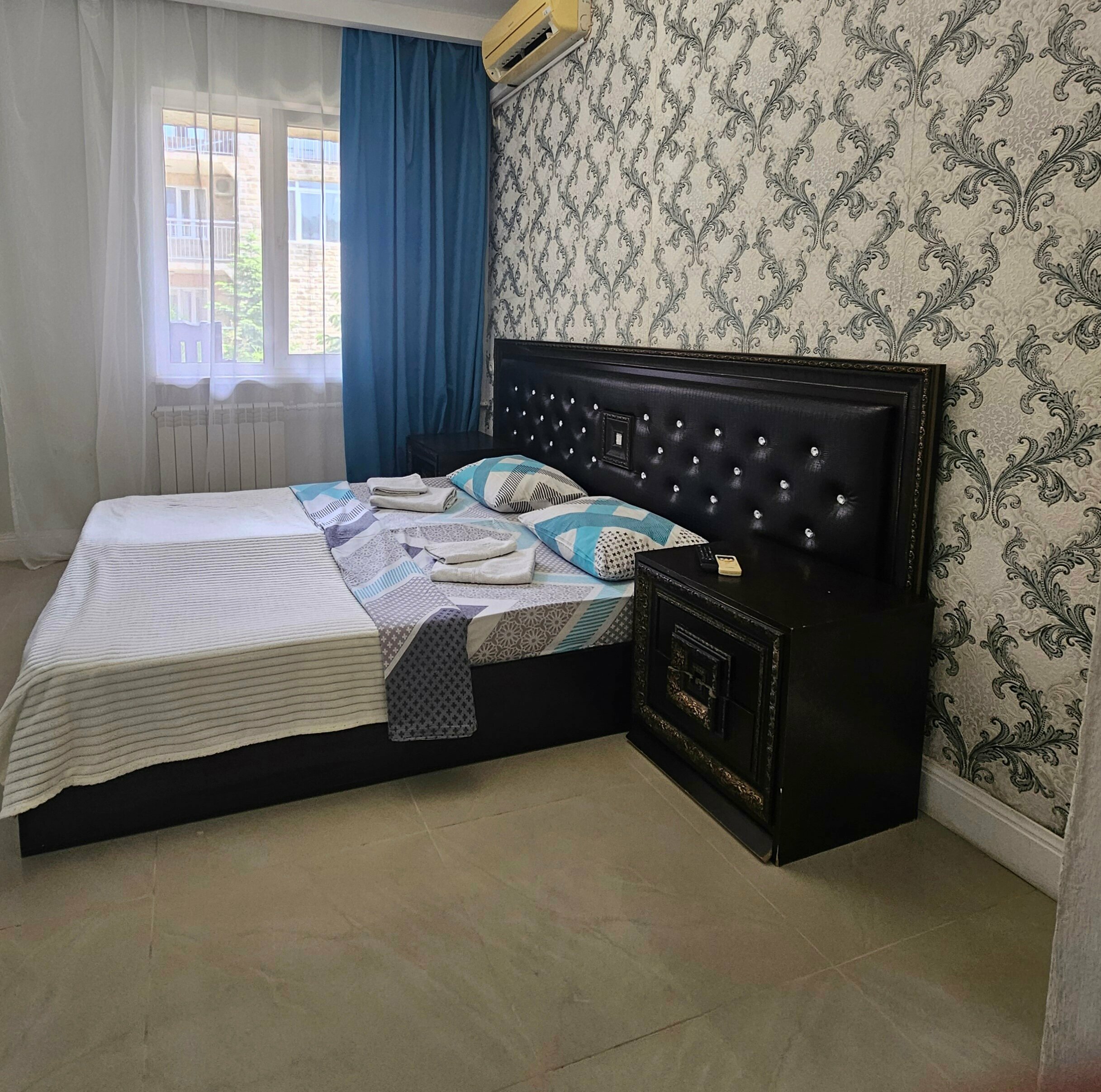 Семейный двухкомнатный номер с балконом