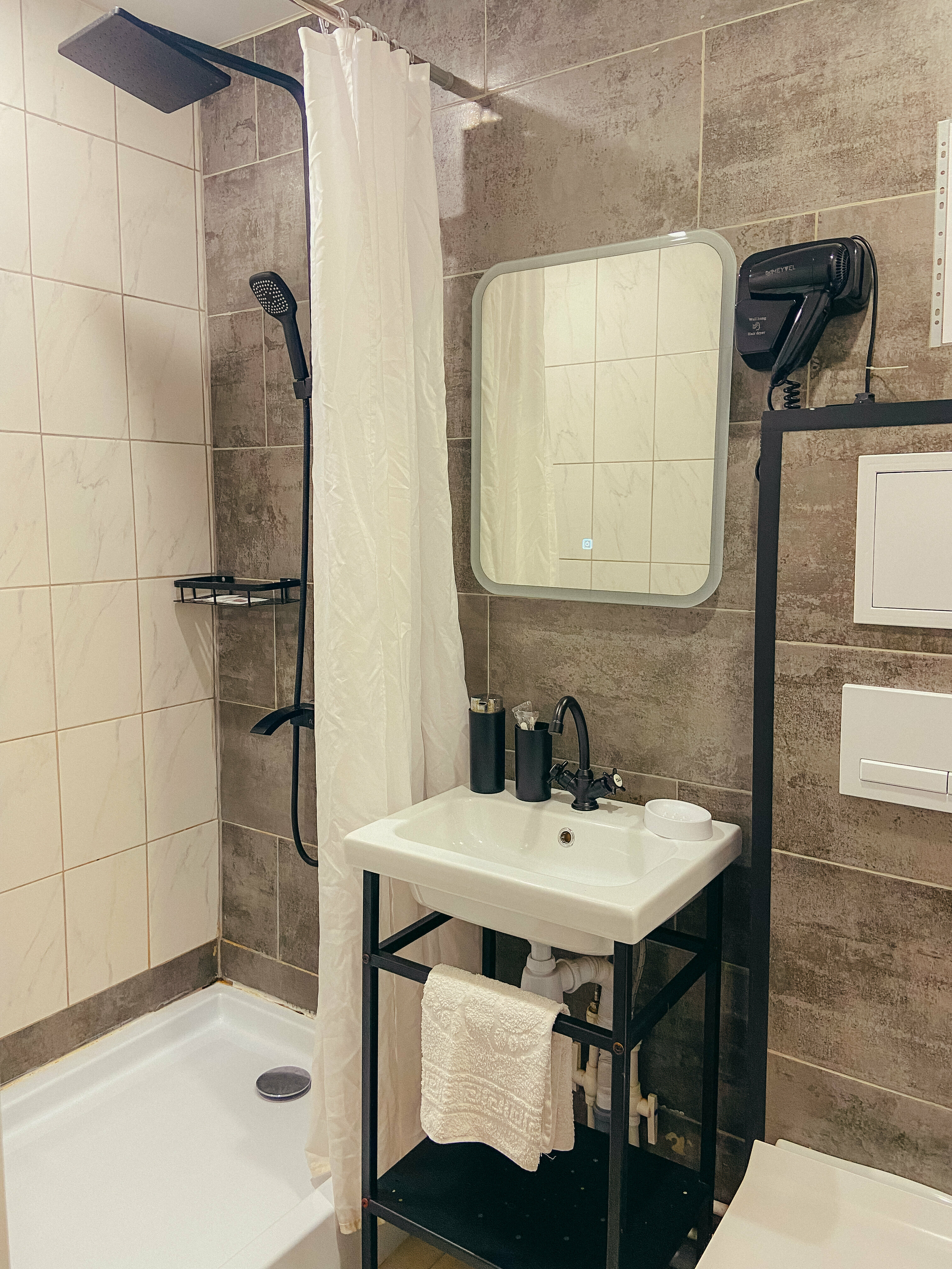 Одноместный номер с видом на горы