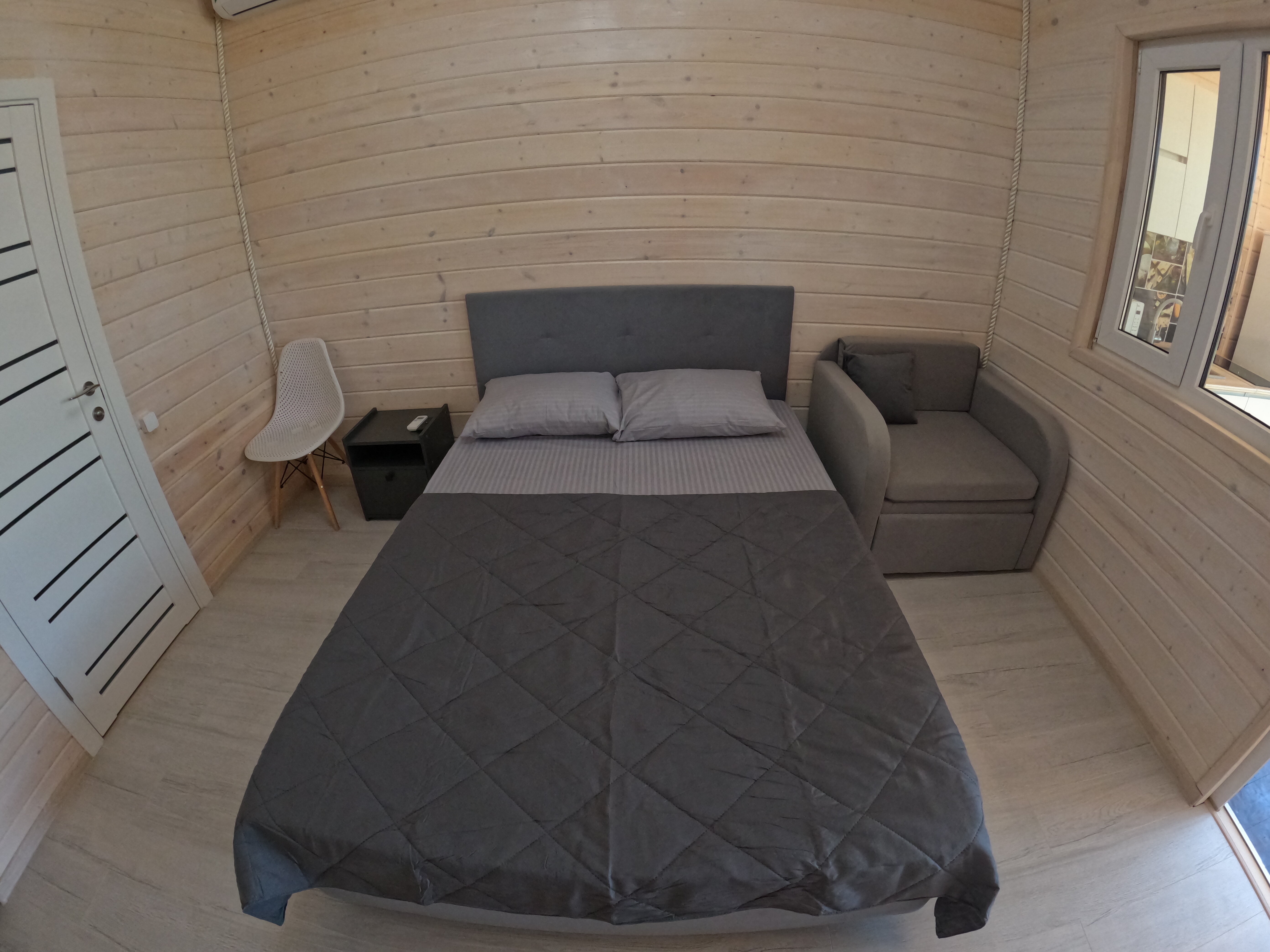 Апартаменты с видом на бассейн