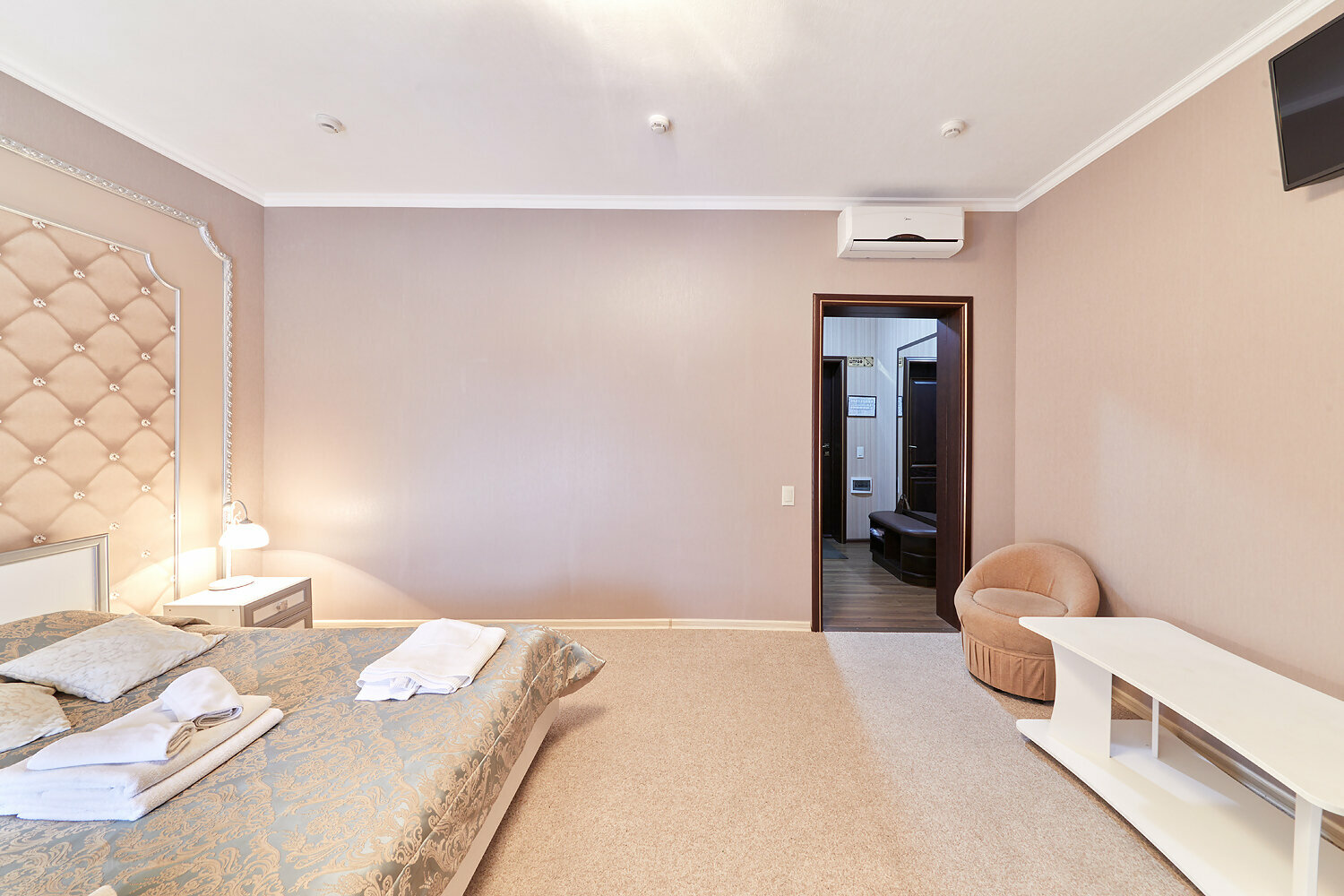 Полулюкс с балконом