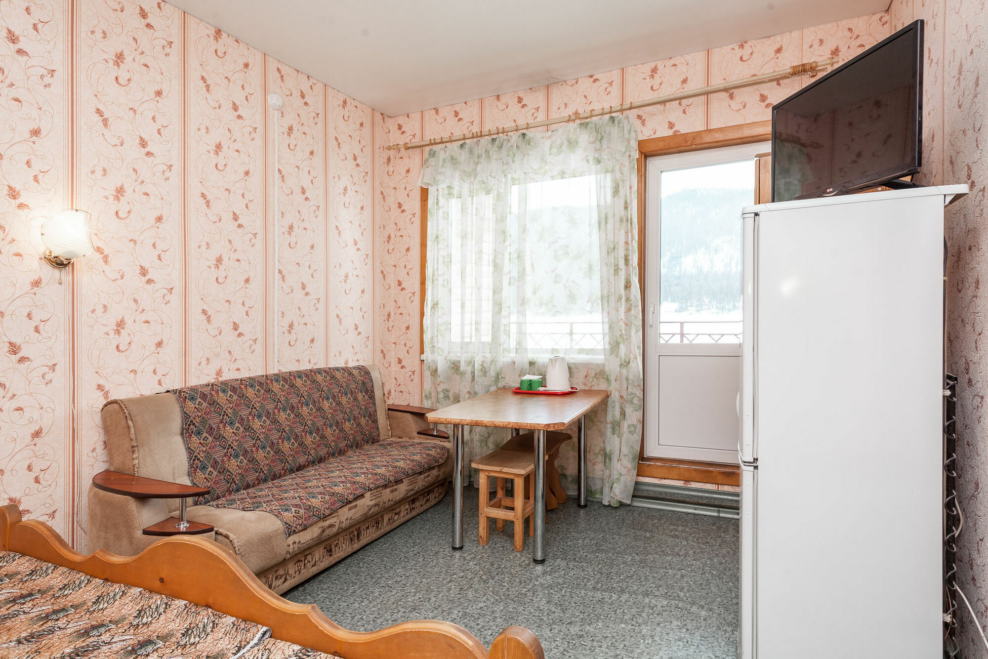 Четырехместный номер с балконом