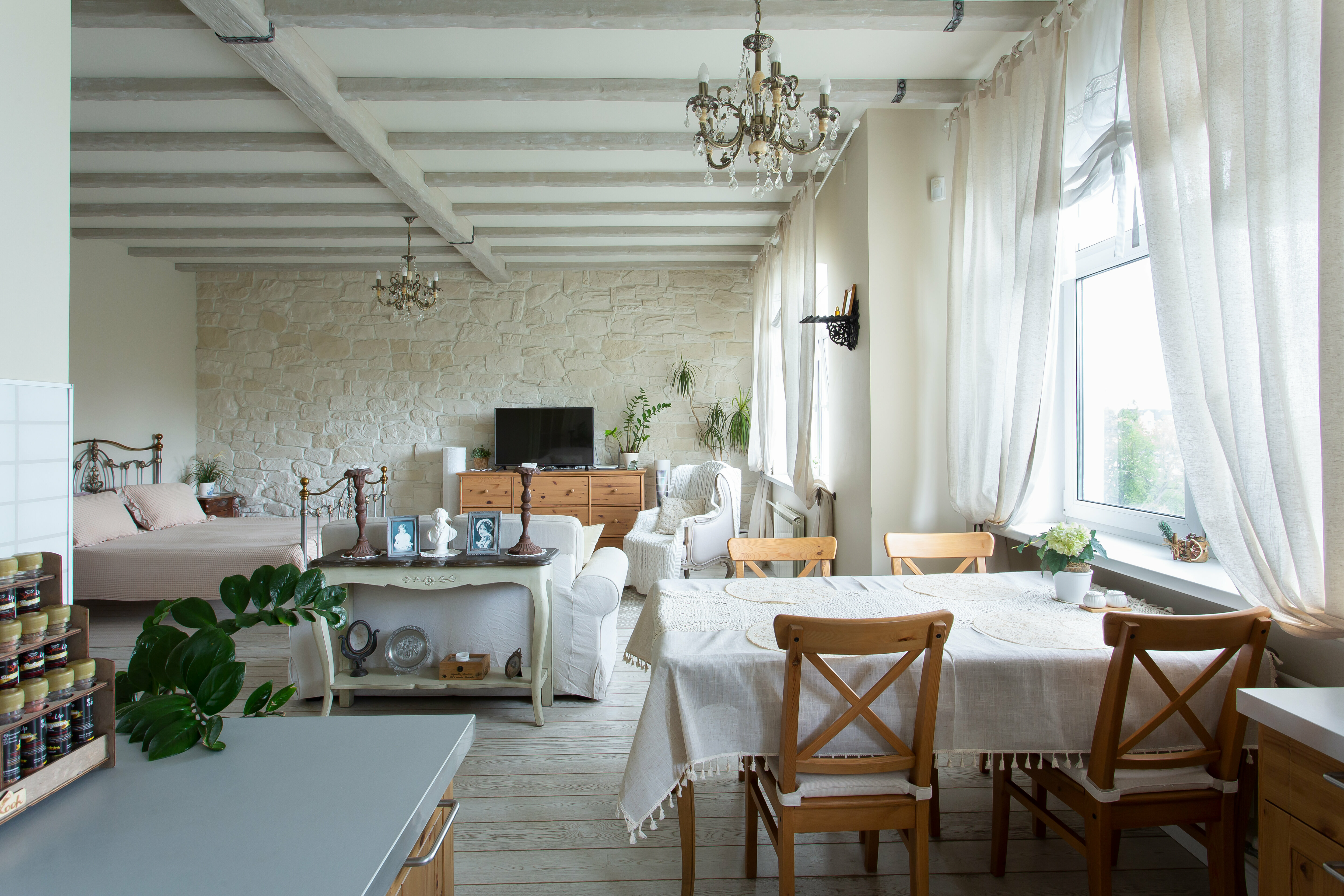 Номер-студия Делюкс с кроватью размера «king-size»