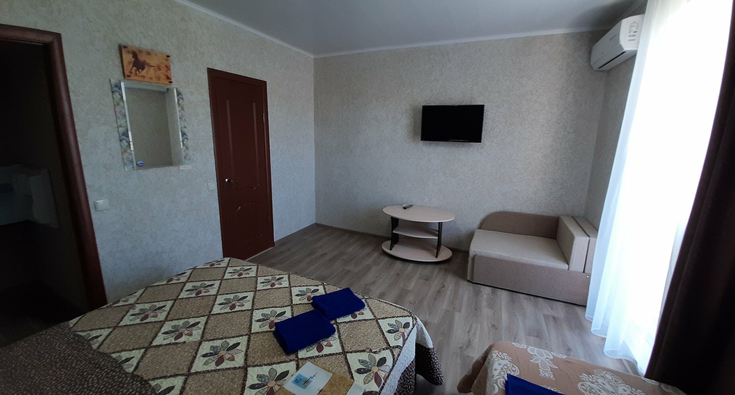 Трехместный номер Делюкс