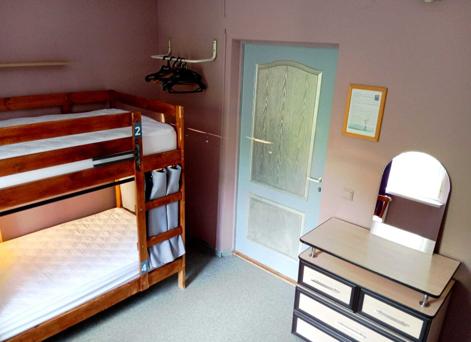 4-местный Женский номер (верхние места)