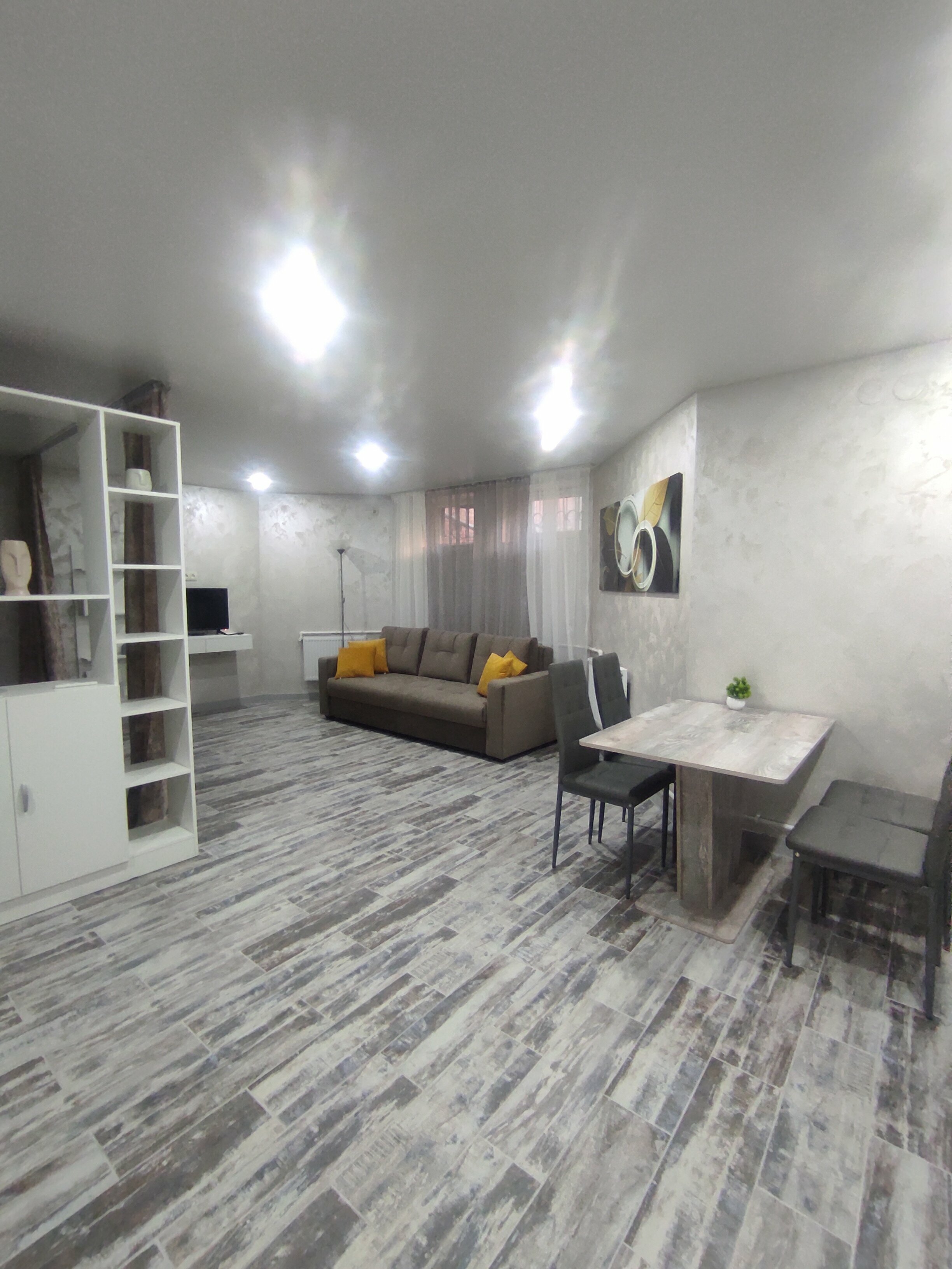 Апартаменты -студия для четверых