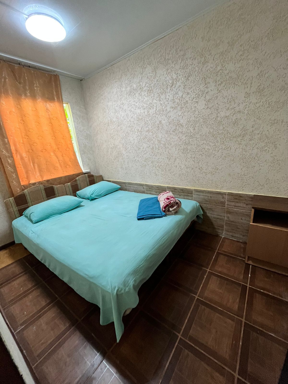 Cемейный номер с собственной ванной комнатой