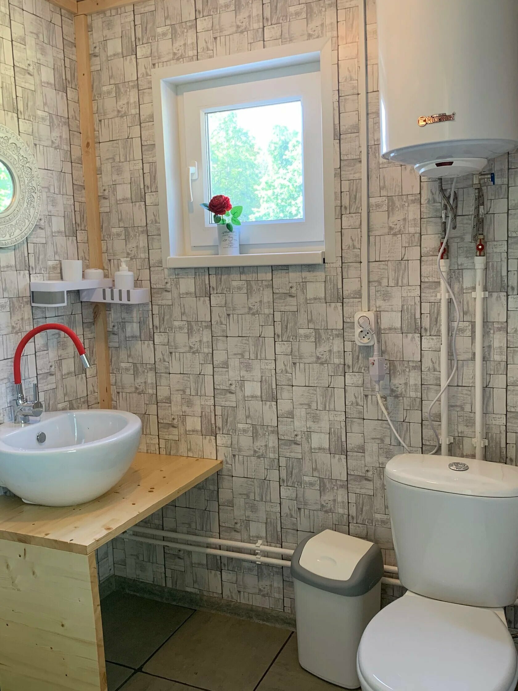 Дом с видом на озеро