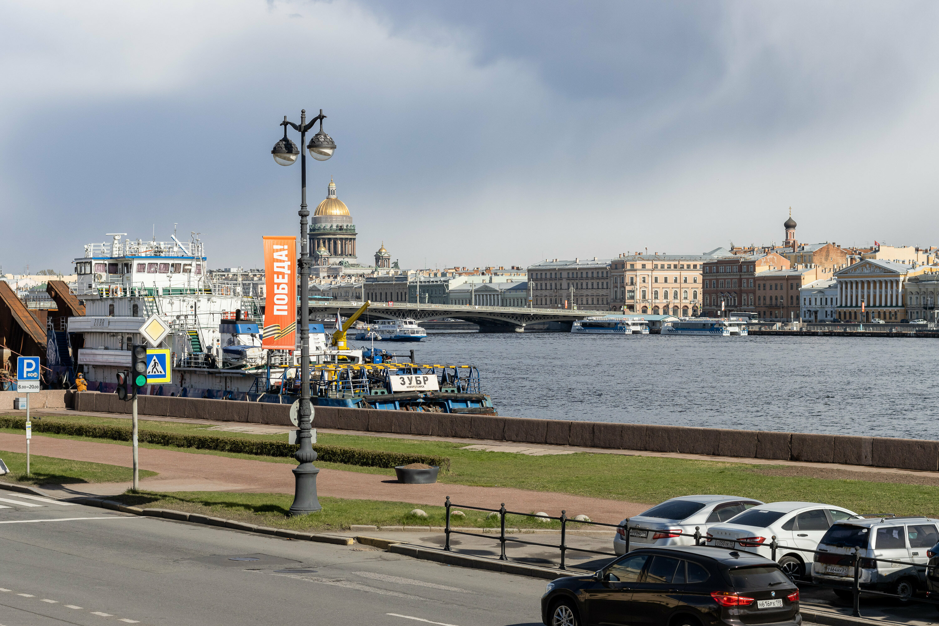 Семейные апартаменты "Дворянское гнездо" (персональный душ вне комнаты)