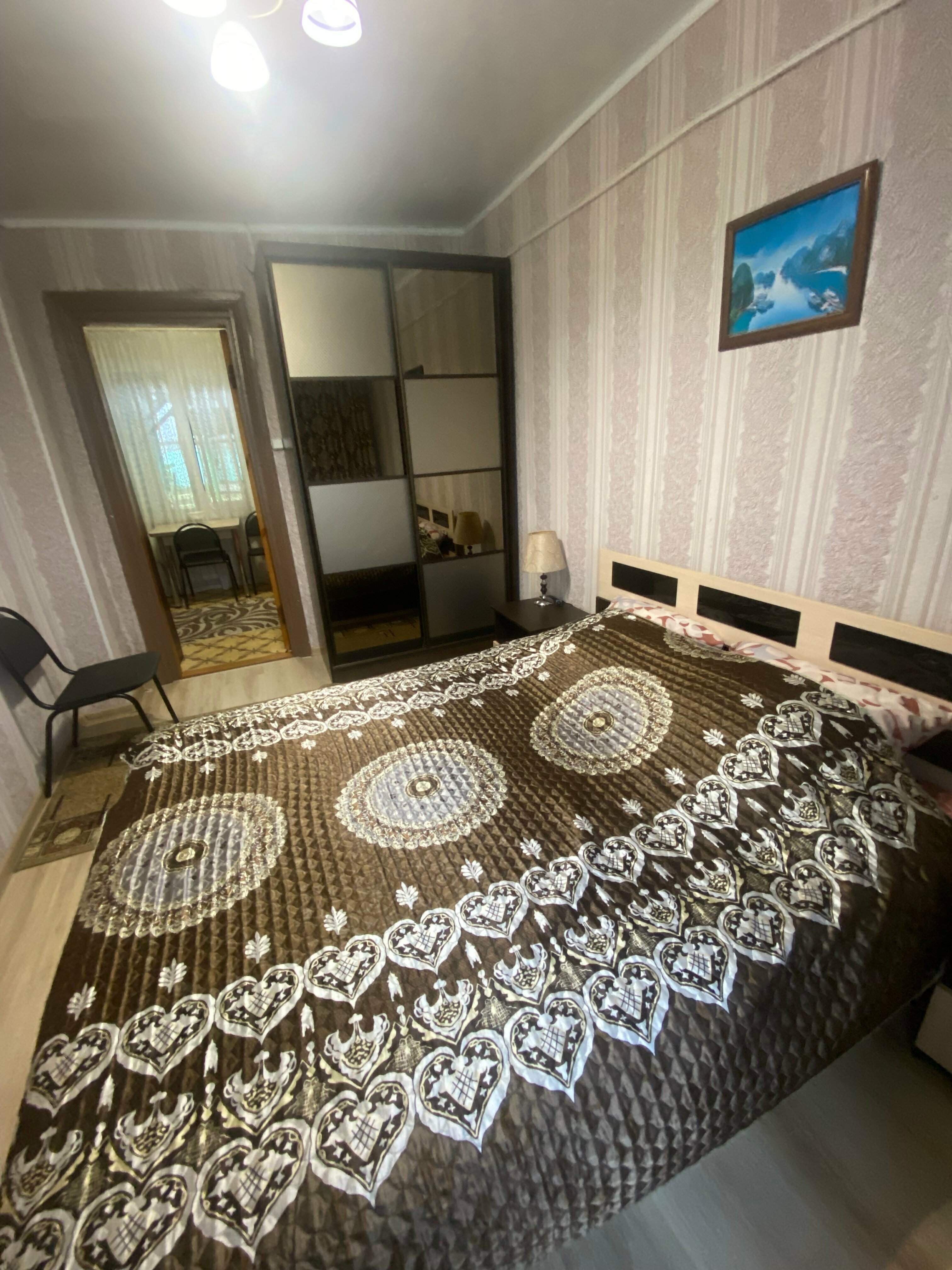 Семейный номер с видом на горы