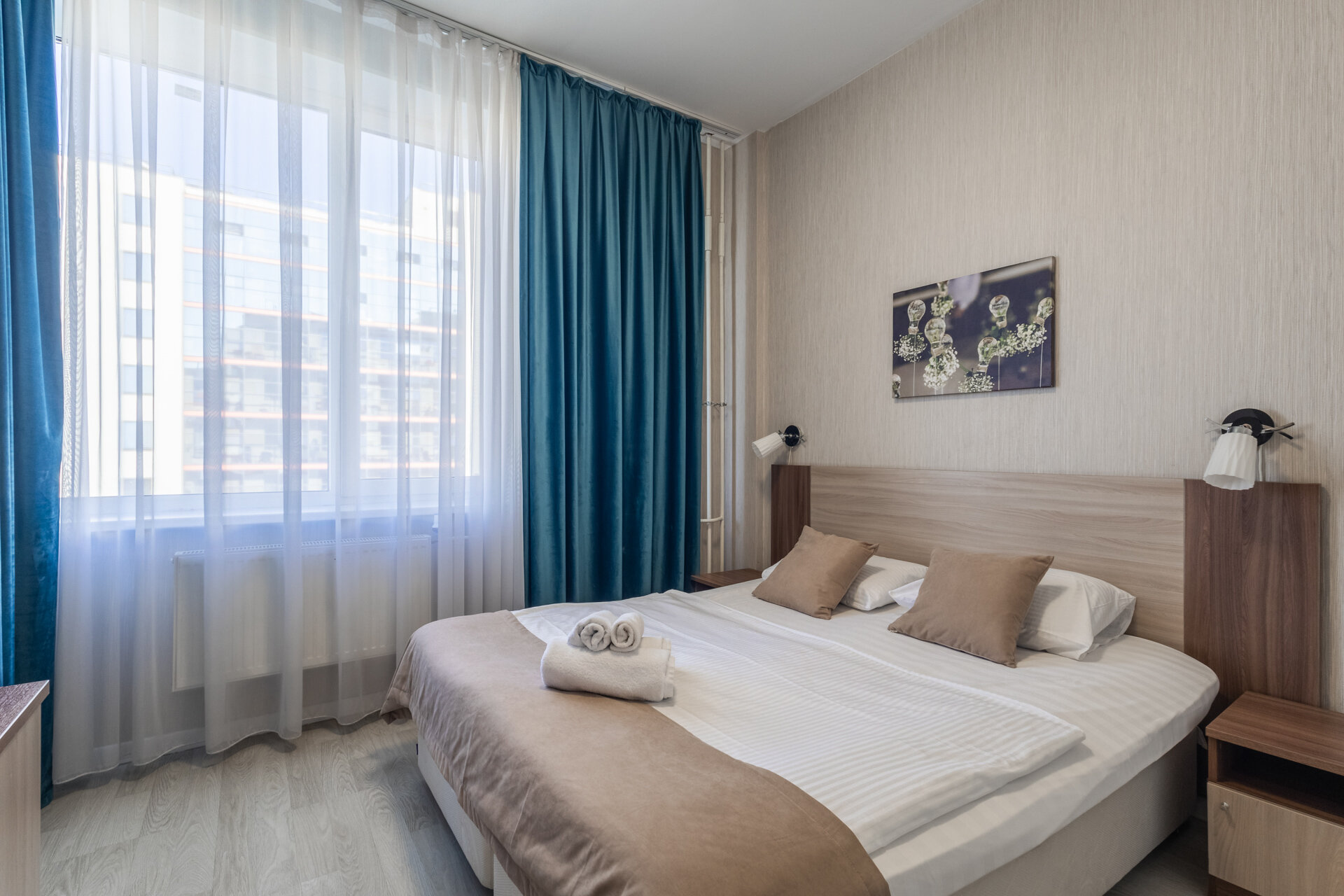 Делюкс на 18 этаже с видом на парк и большой лоджией