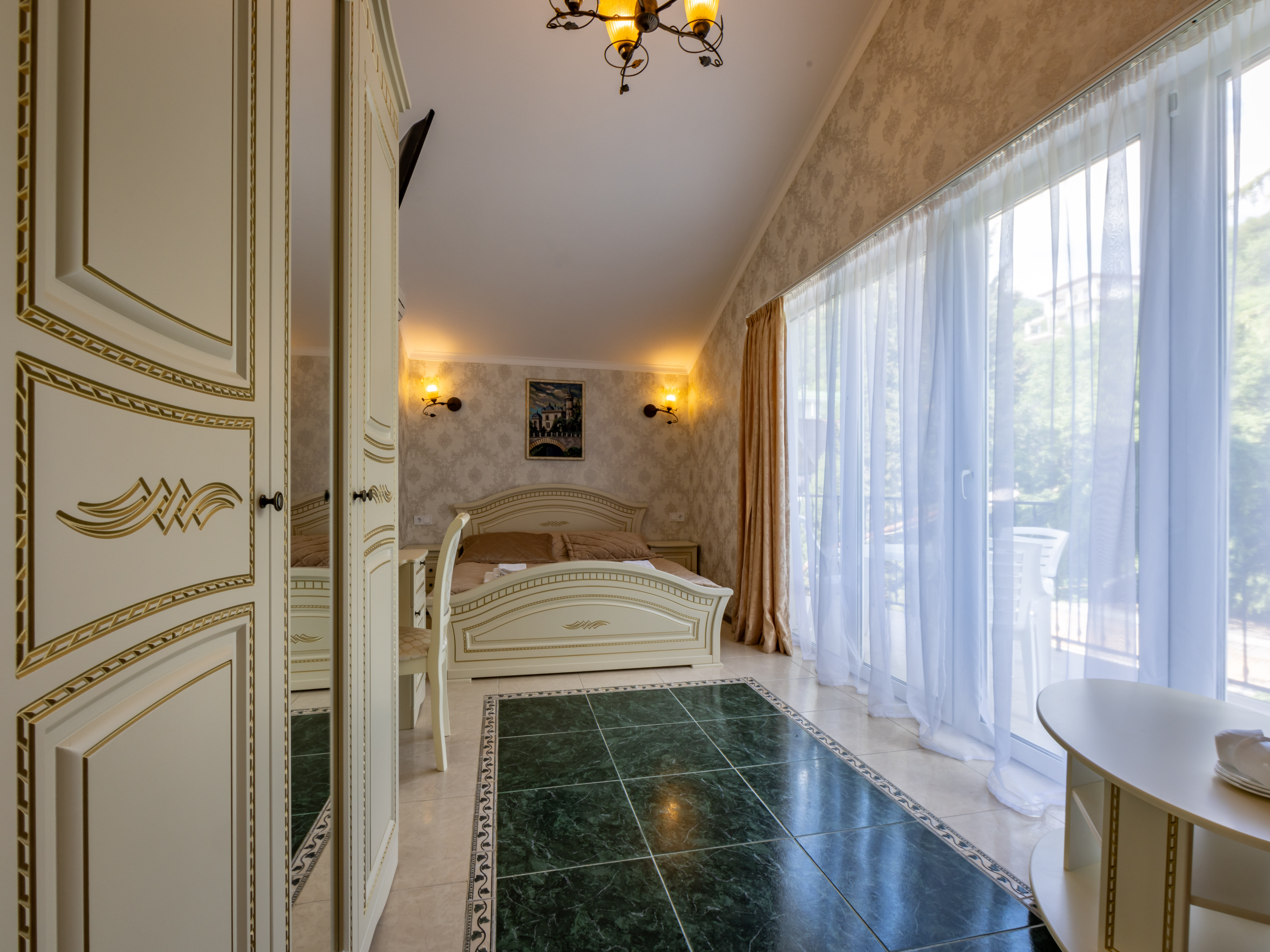 Полулюкс с видом на горы