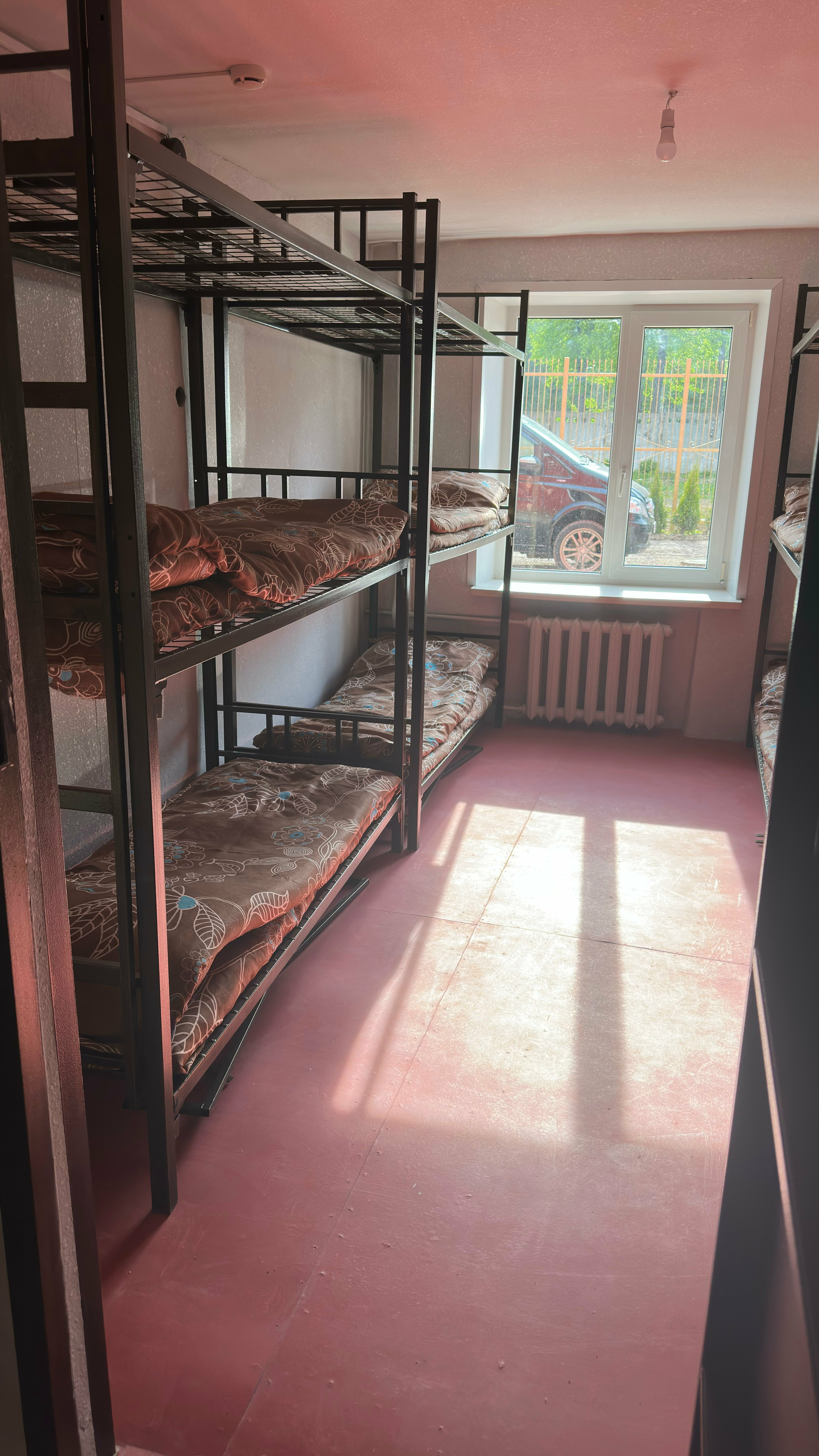 Четырехместный номер с душем