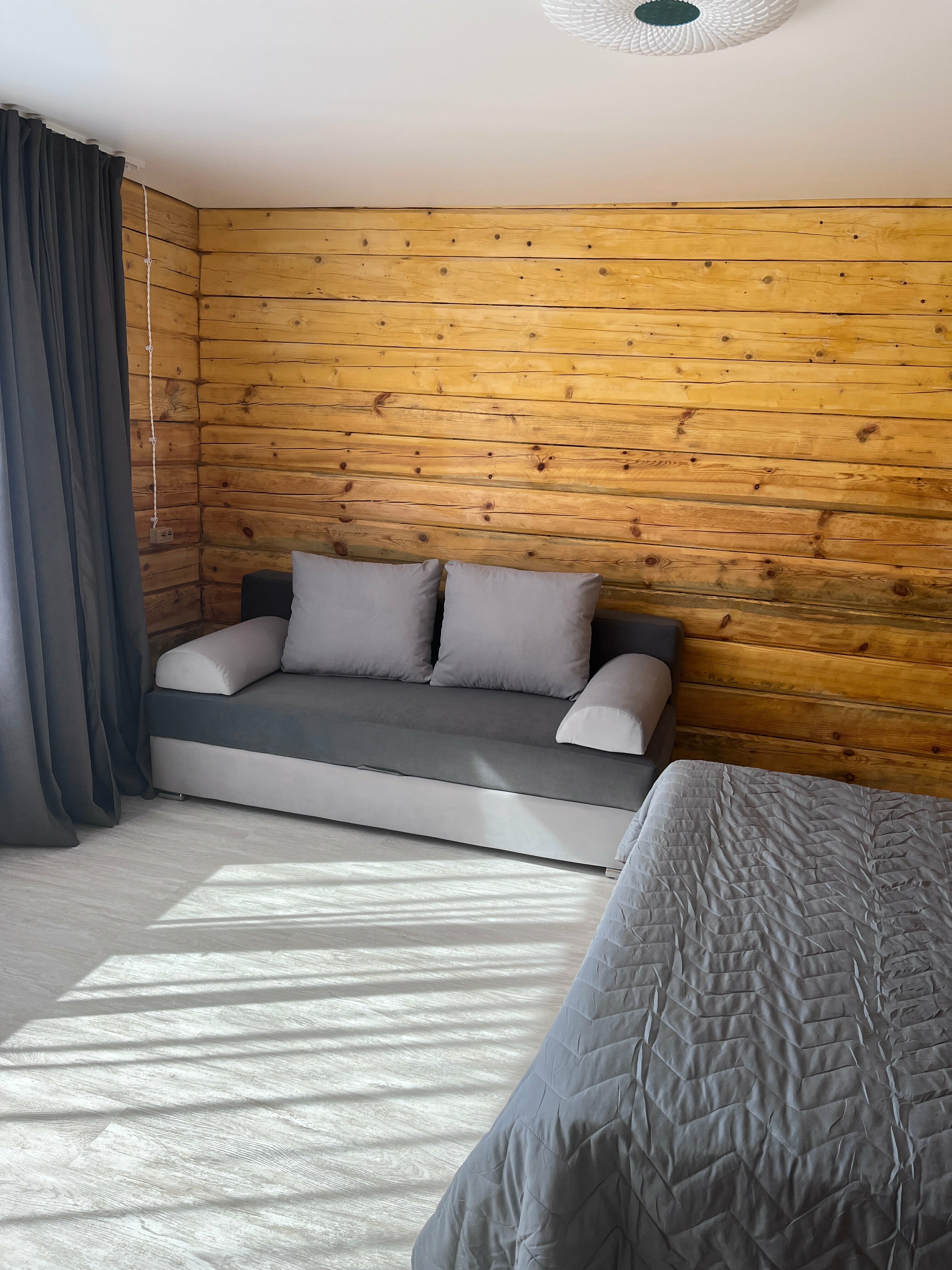 Семейный номер с видом на горы