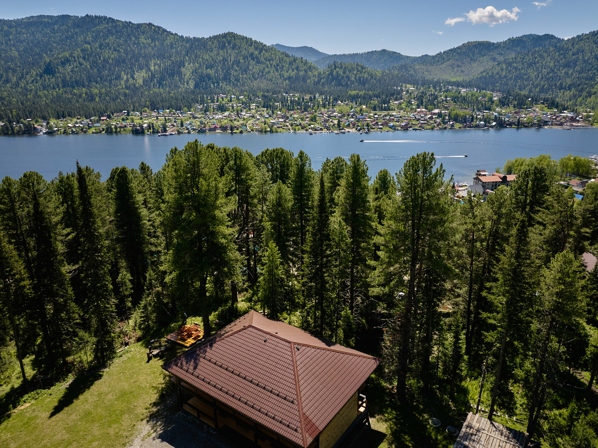 Улучшенный номер с кроватью размера «king-size»