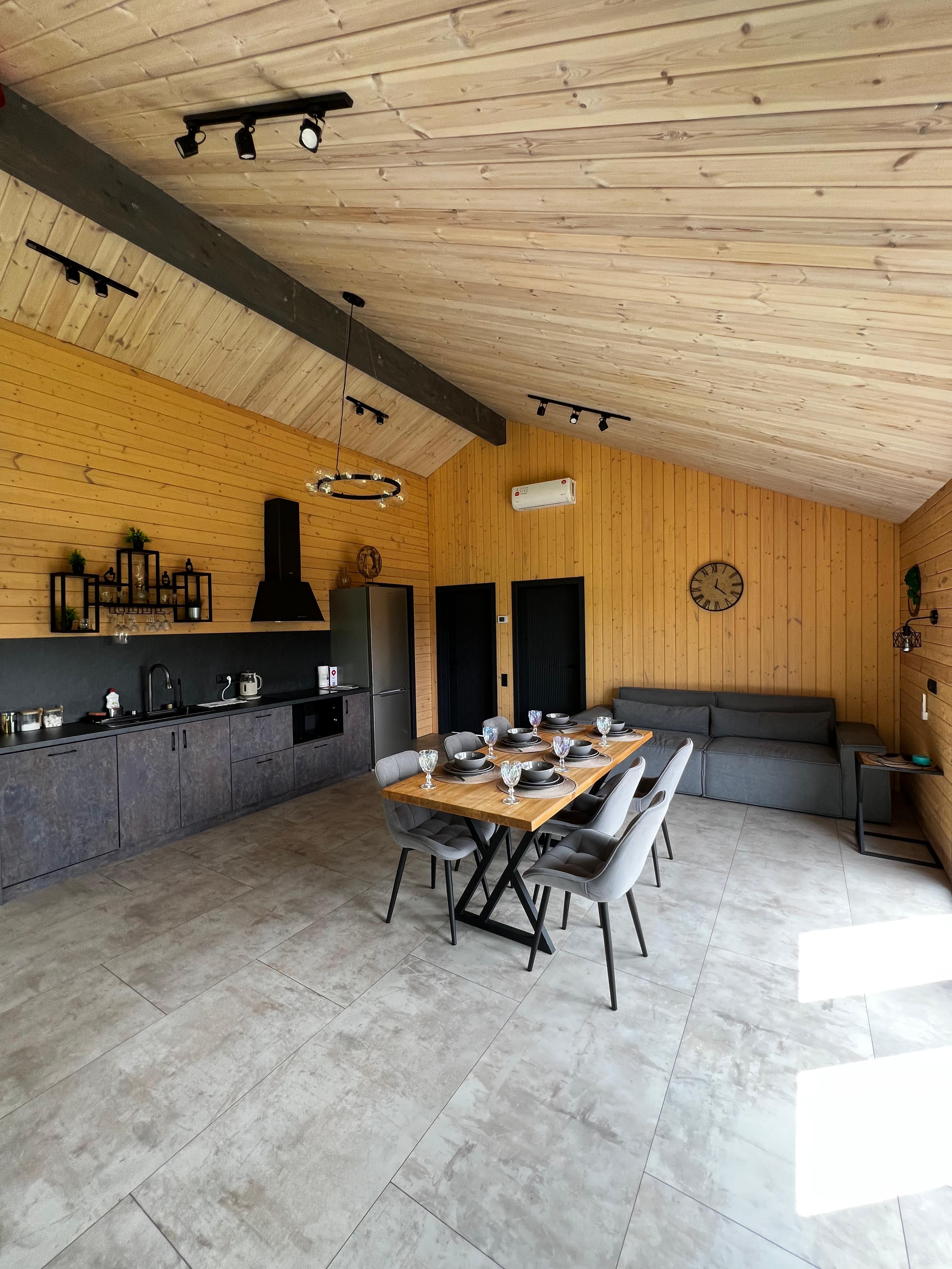 Дом с видом на лес