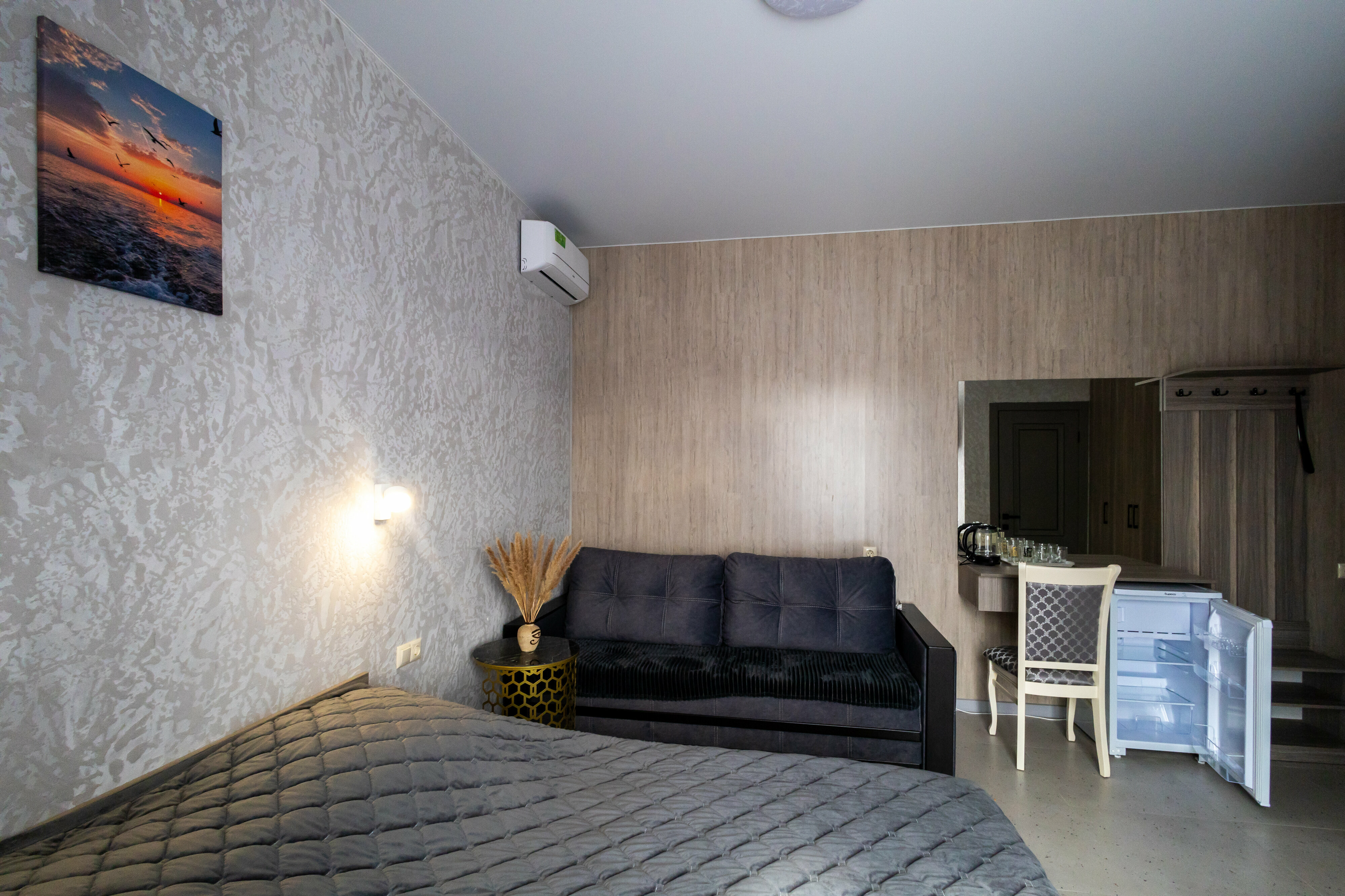 Четырехместный номер "Комфорт" с балконом.