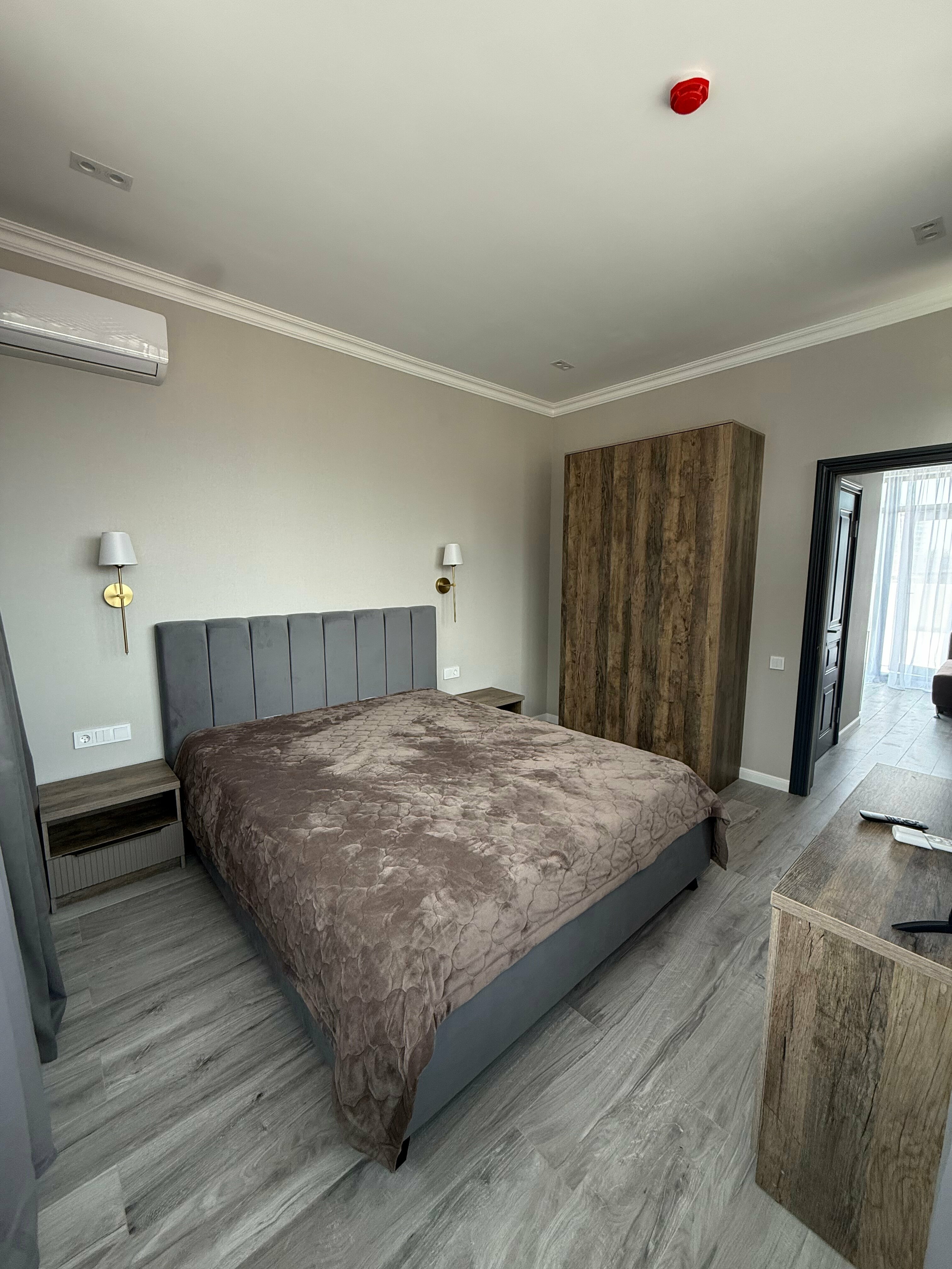 Апартаменты-студия с видом на море