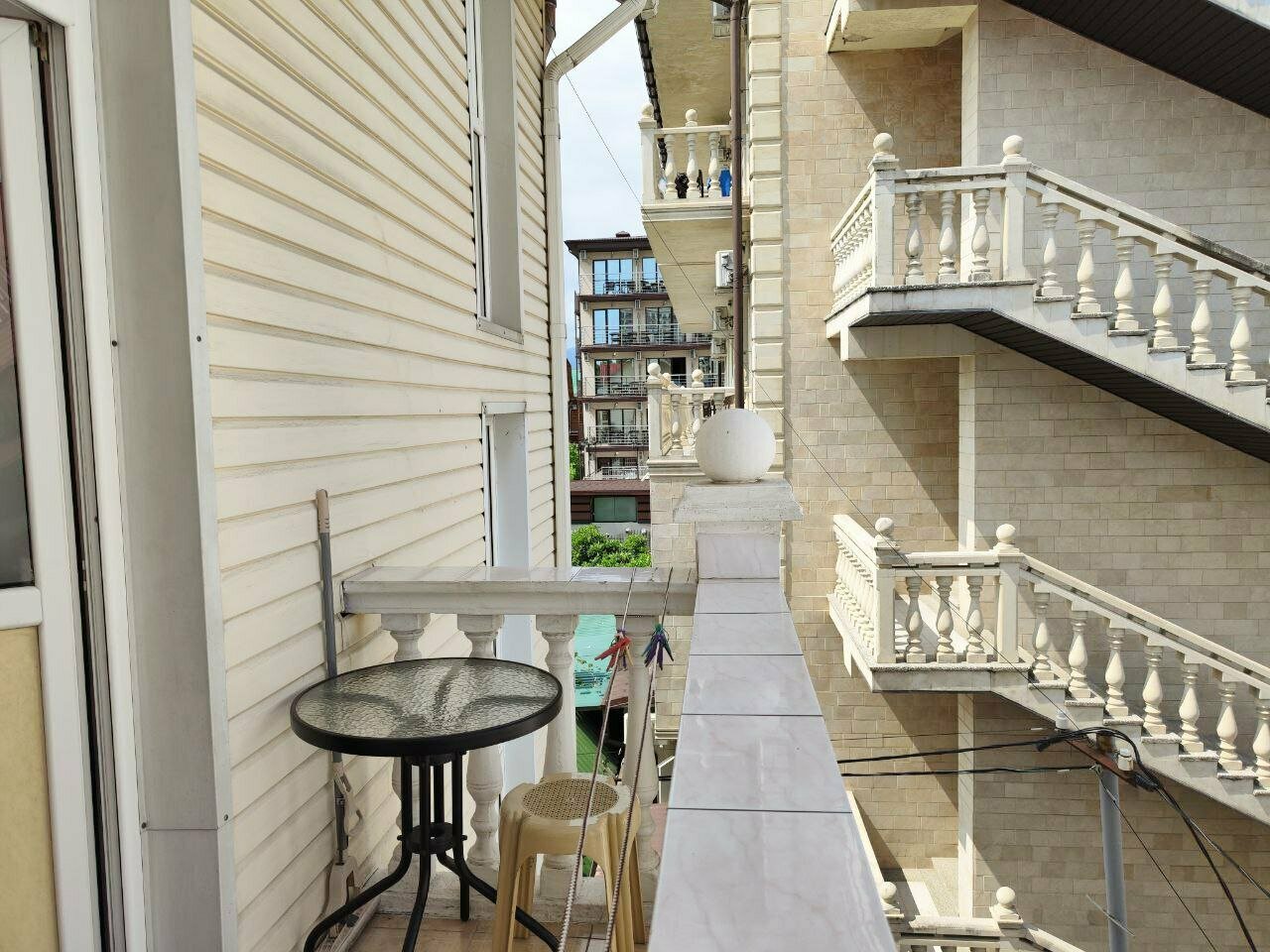 Апартаменты с 1 спальней и балконом на 3м этаже