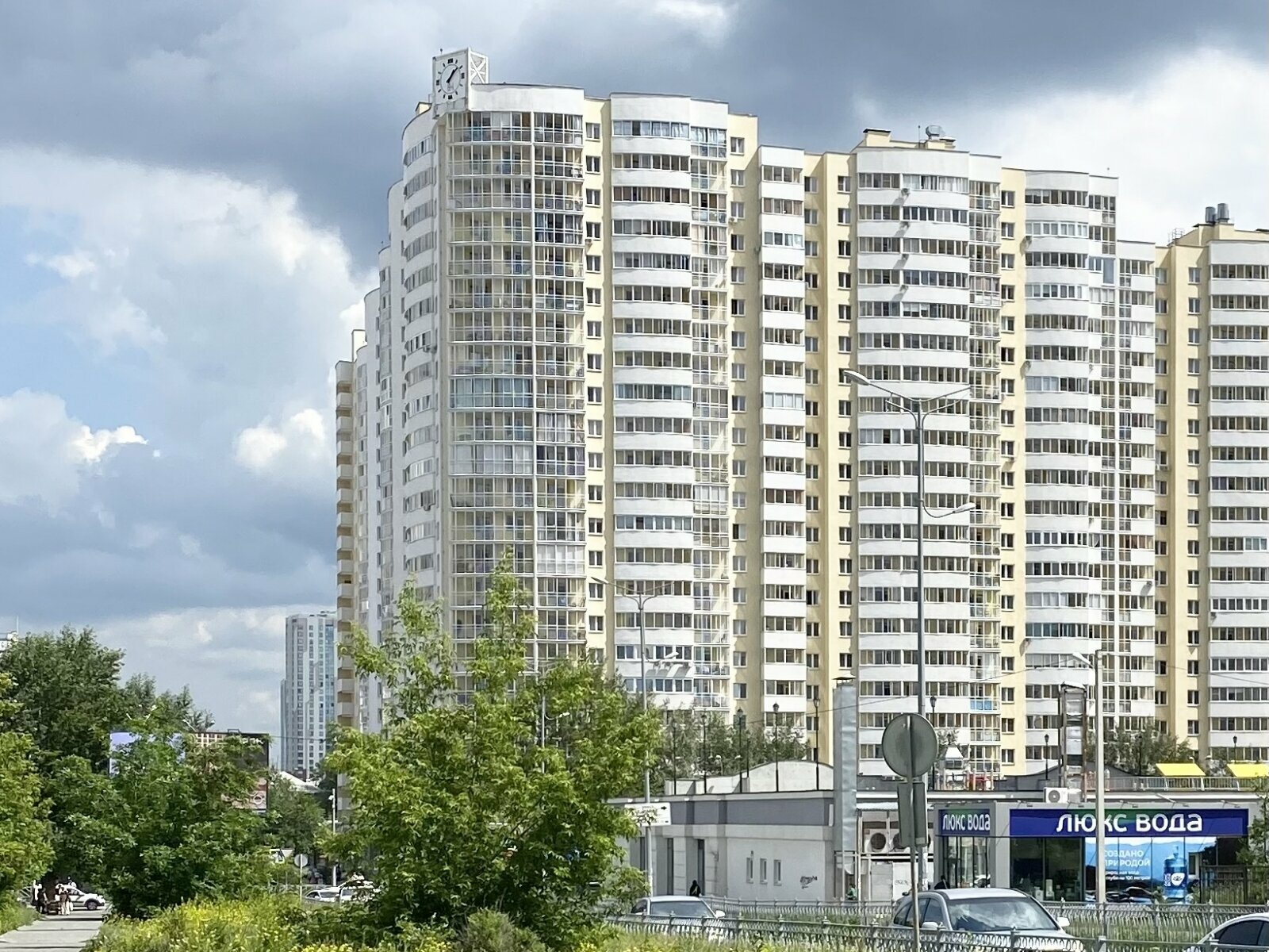 Уютная семейная квартира у метро