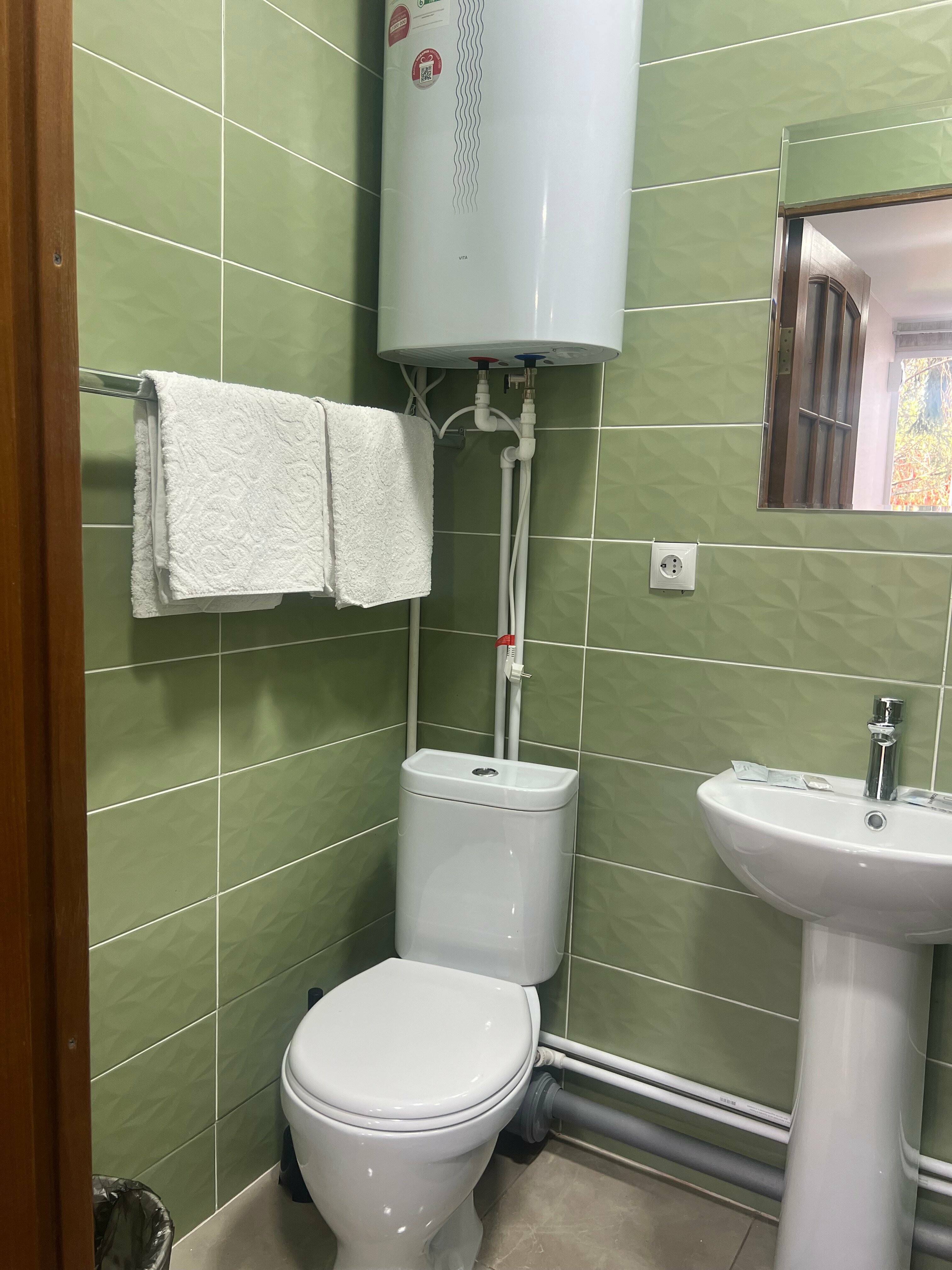 Двухместный номер эконом-класса с 2 отдельными кроватями