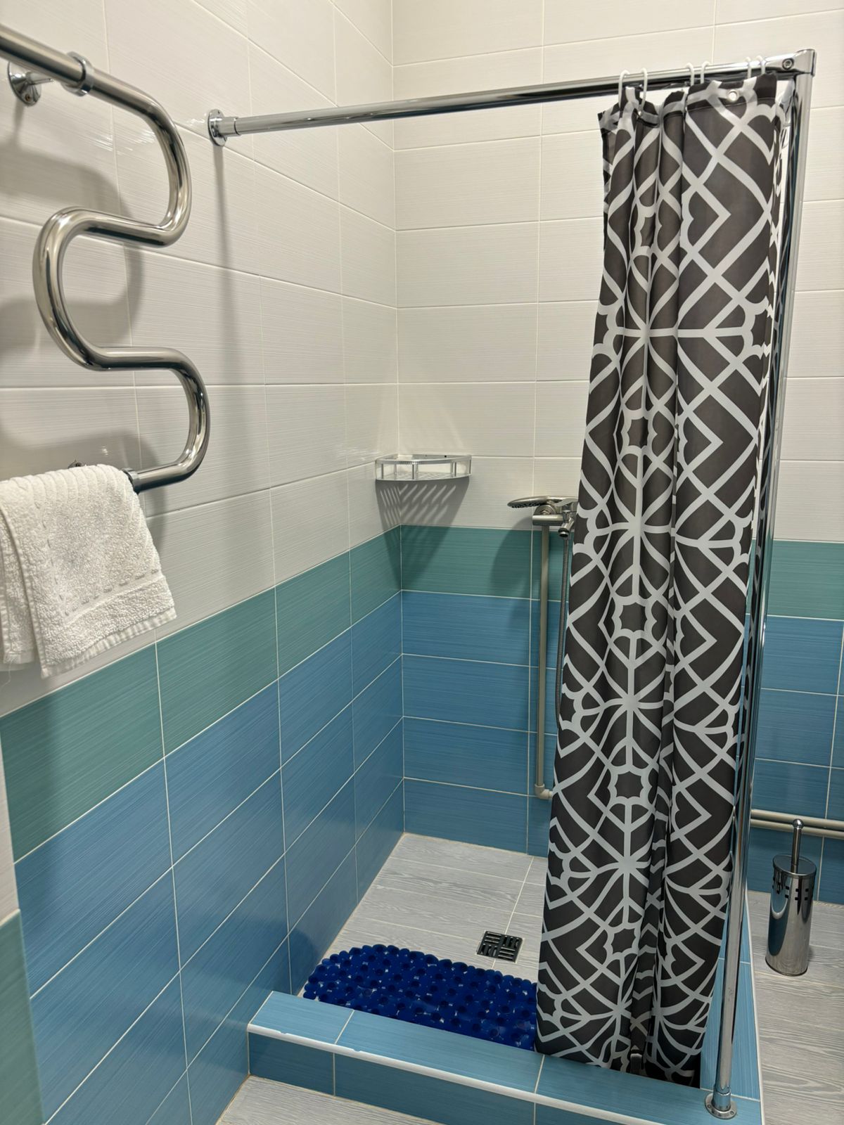 Двухместный номер с 1 кроватью или 2 отдельными кроватями и собственной ванной комнатой