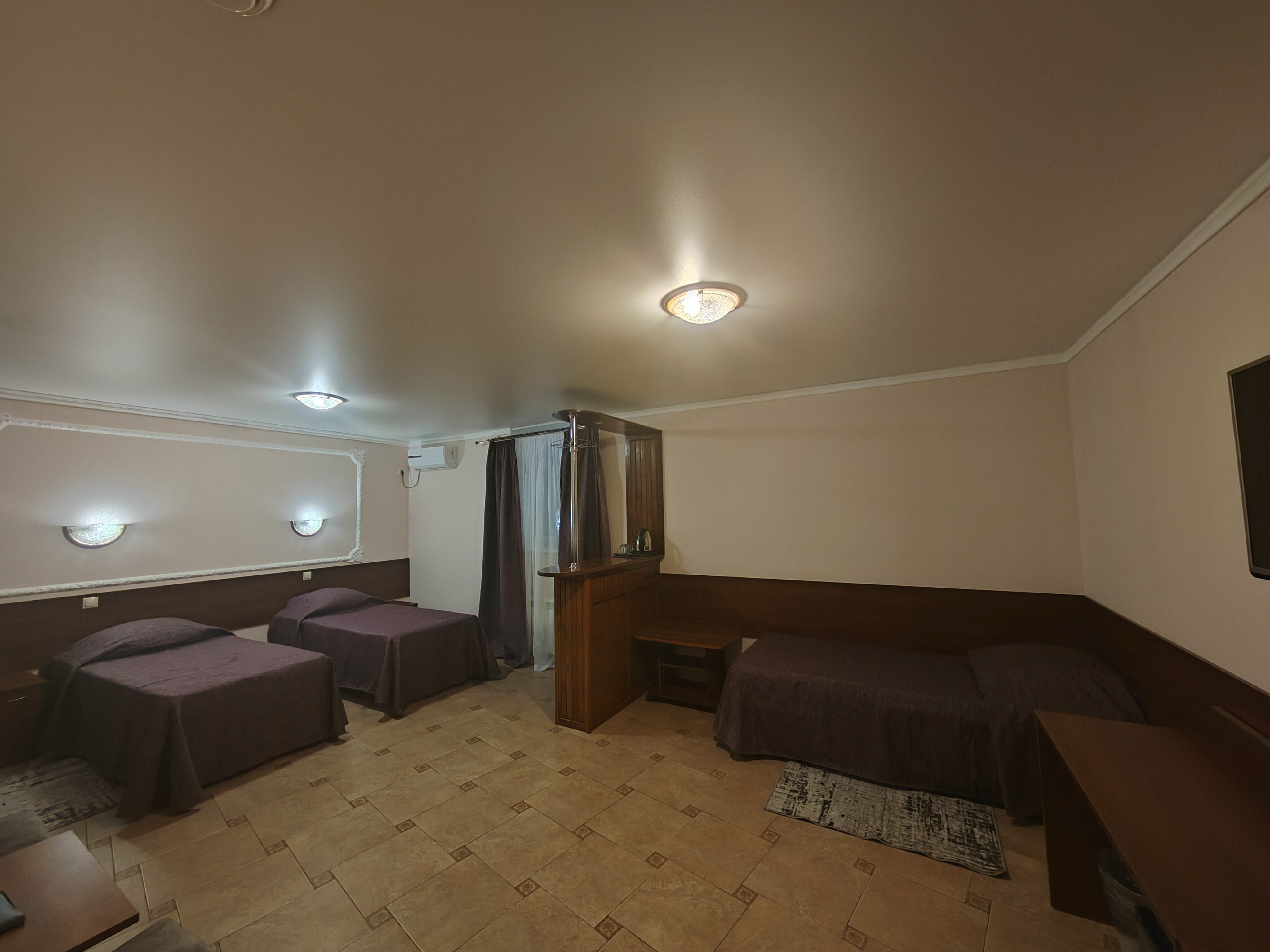 Двухместный номер с 2 отдельными кроватями и окном