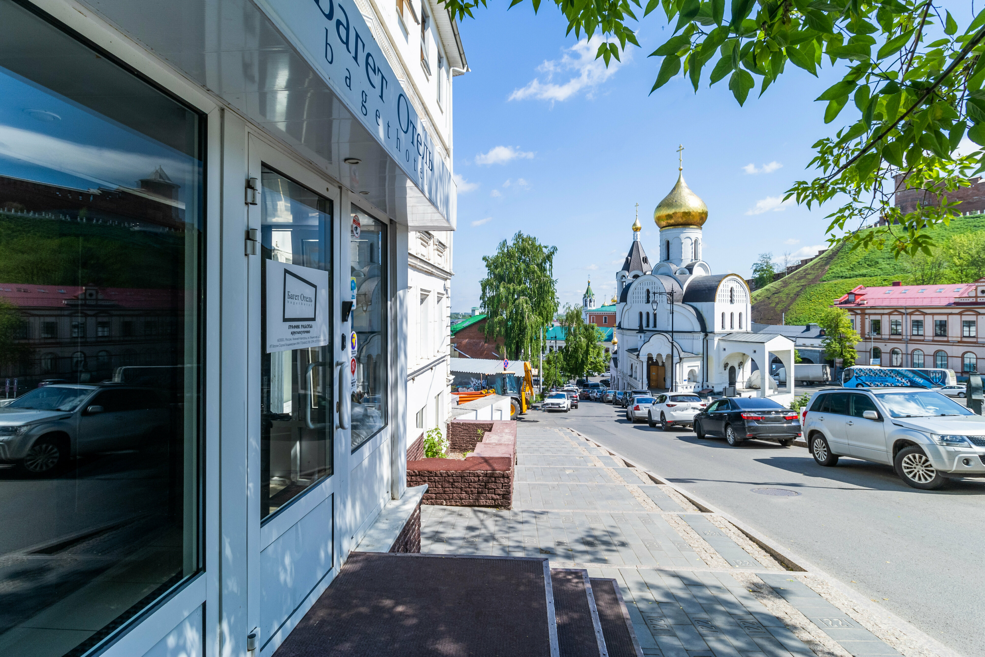Эконом одноместный с общей ванной комнатой(цокольный этаж)