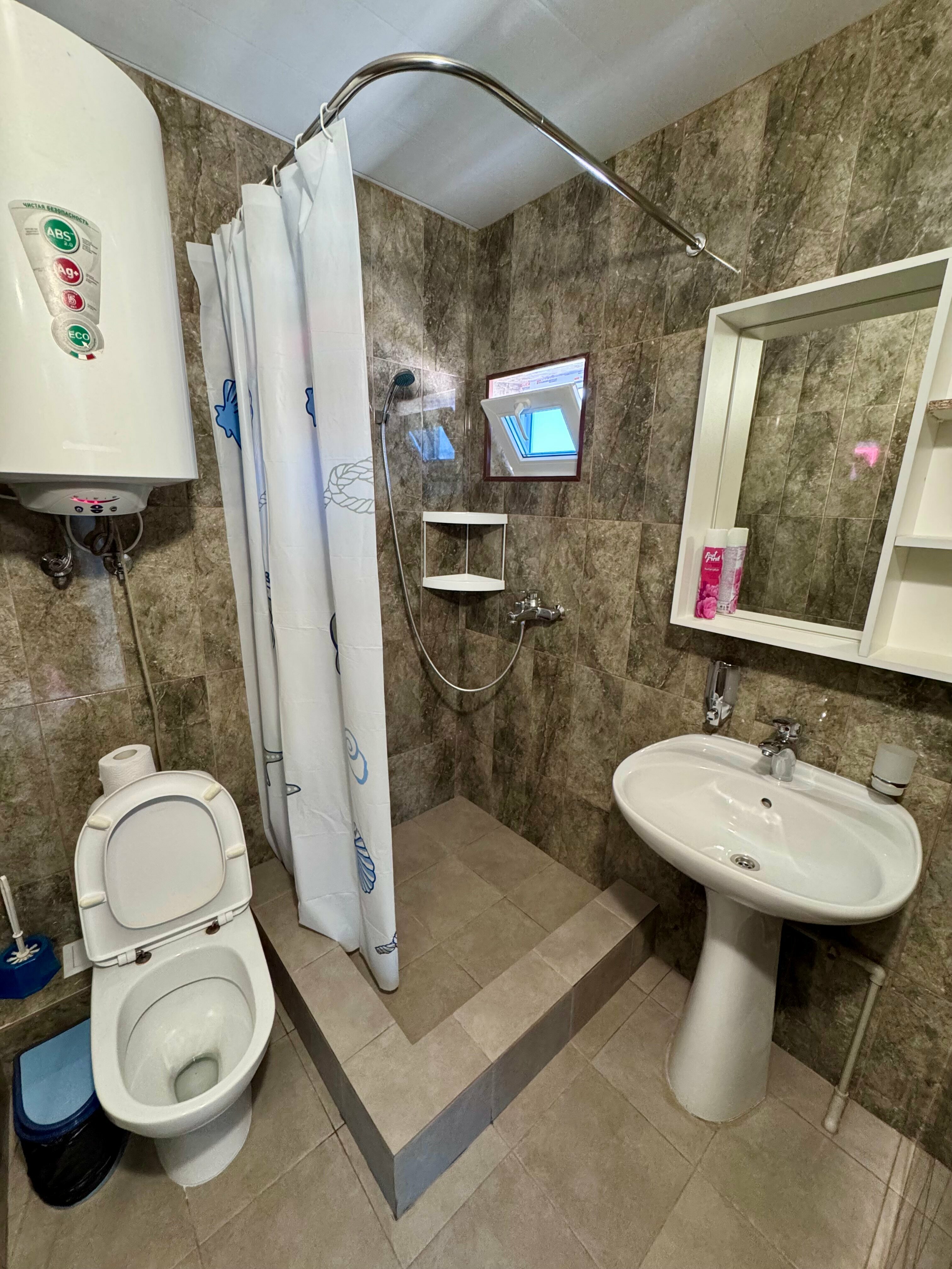 Трехместный номер с видом на море