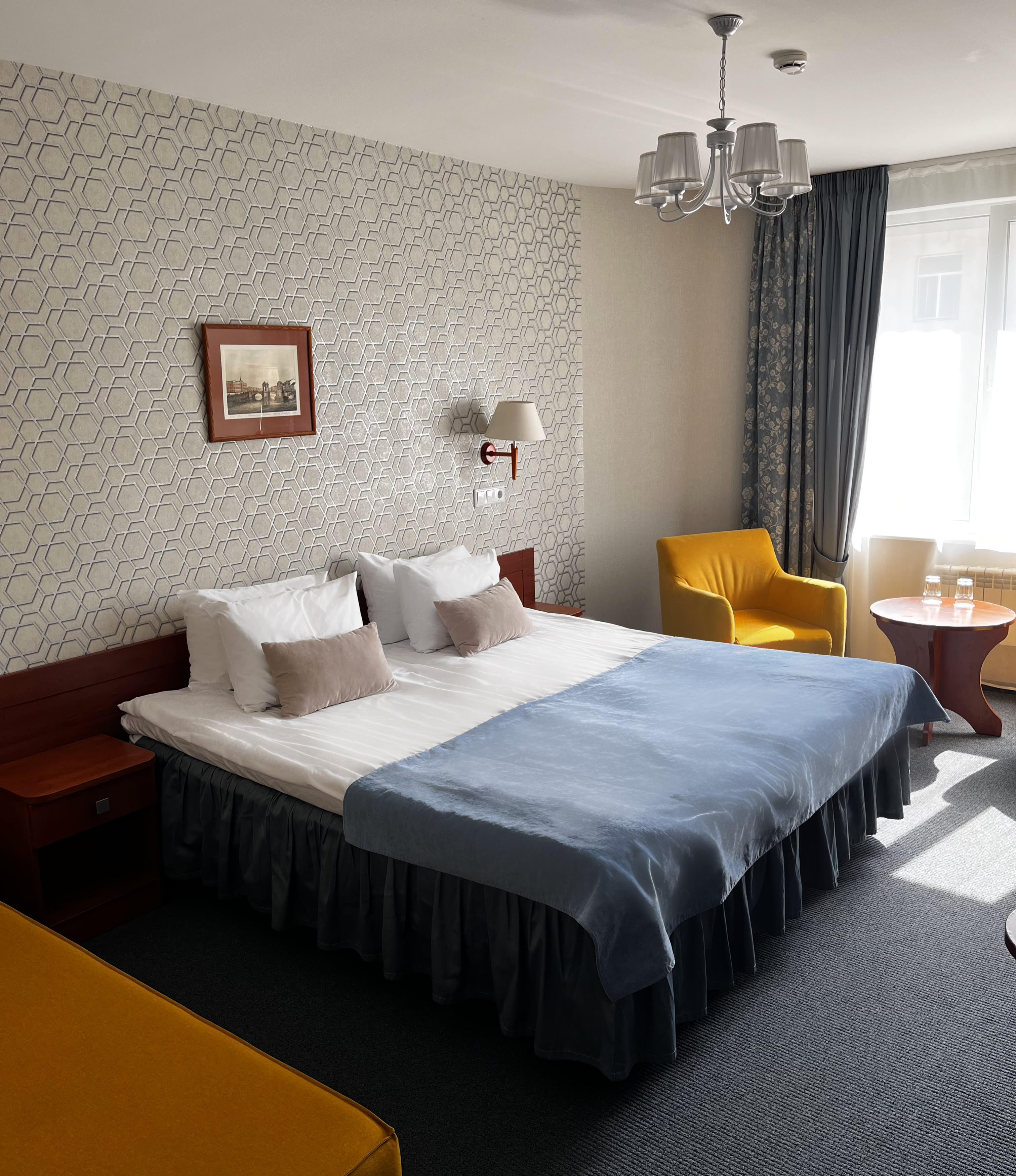 Улучшенный номер с кроватью размера «king-size» или 2 отдельными кроватями