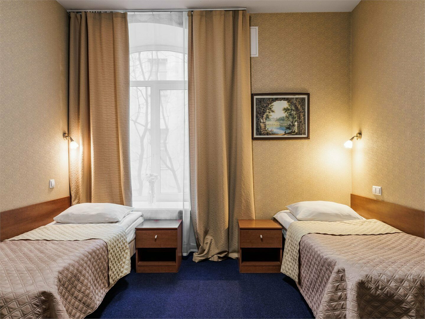 Стандартная комната с двумя кроватями