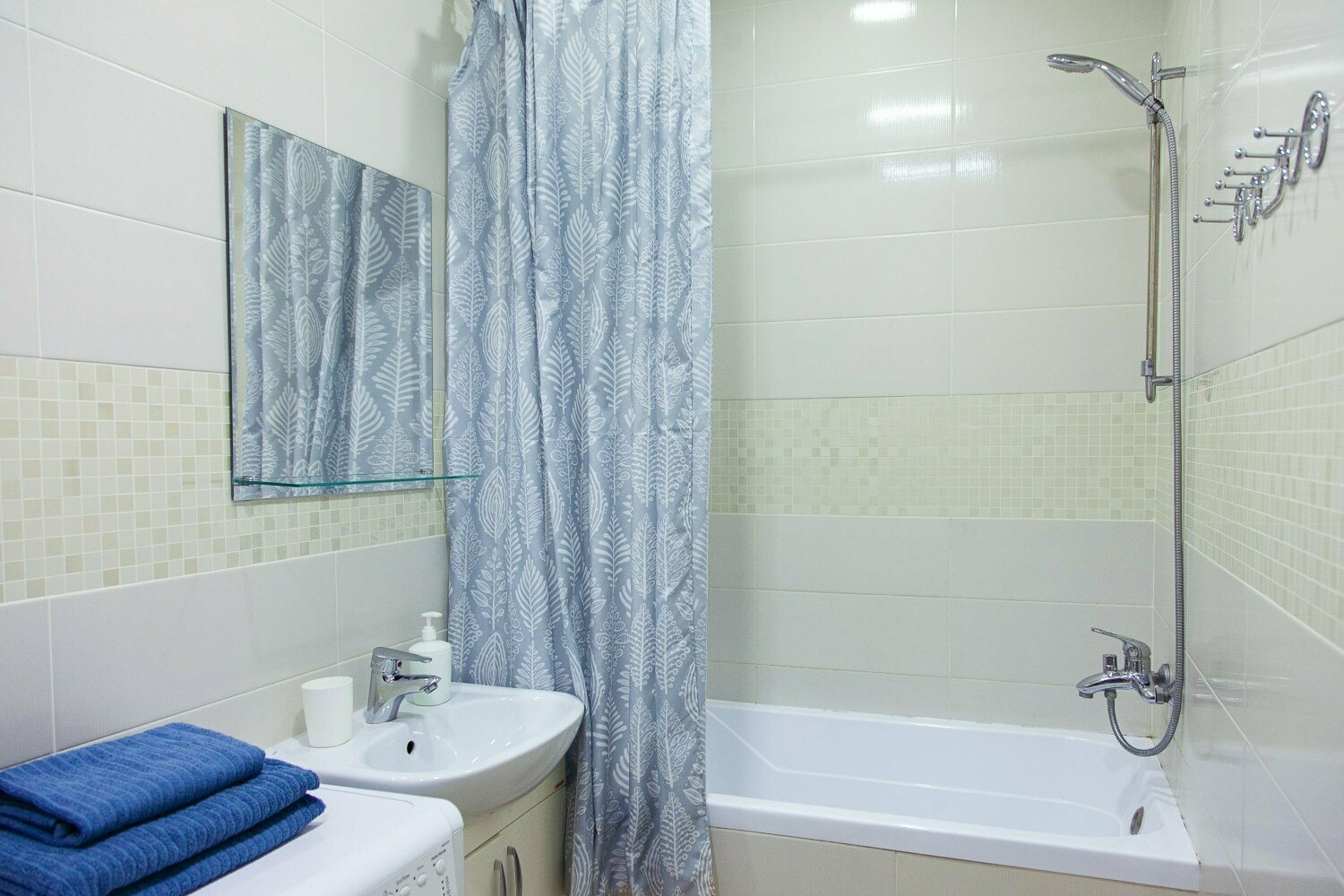 Однокомнатная_16 этаж_Фрунзе 49