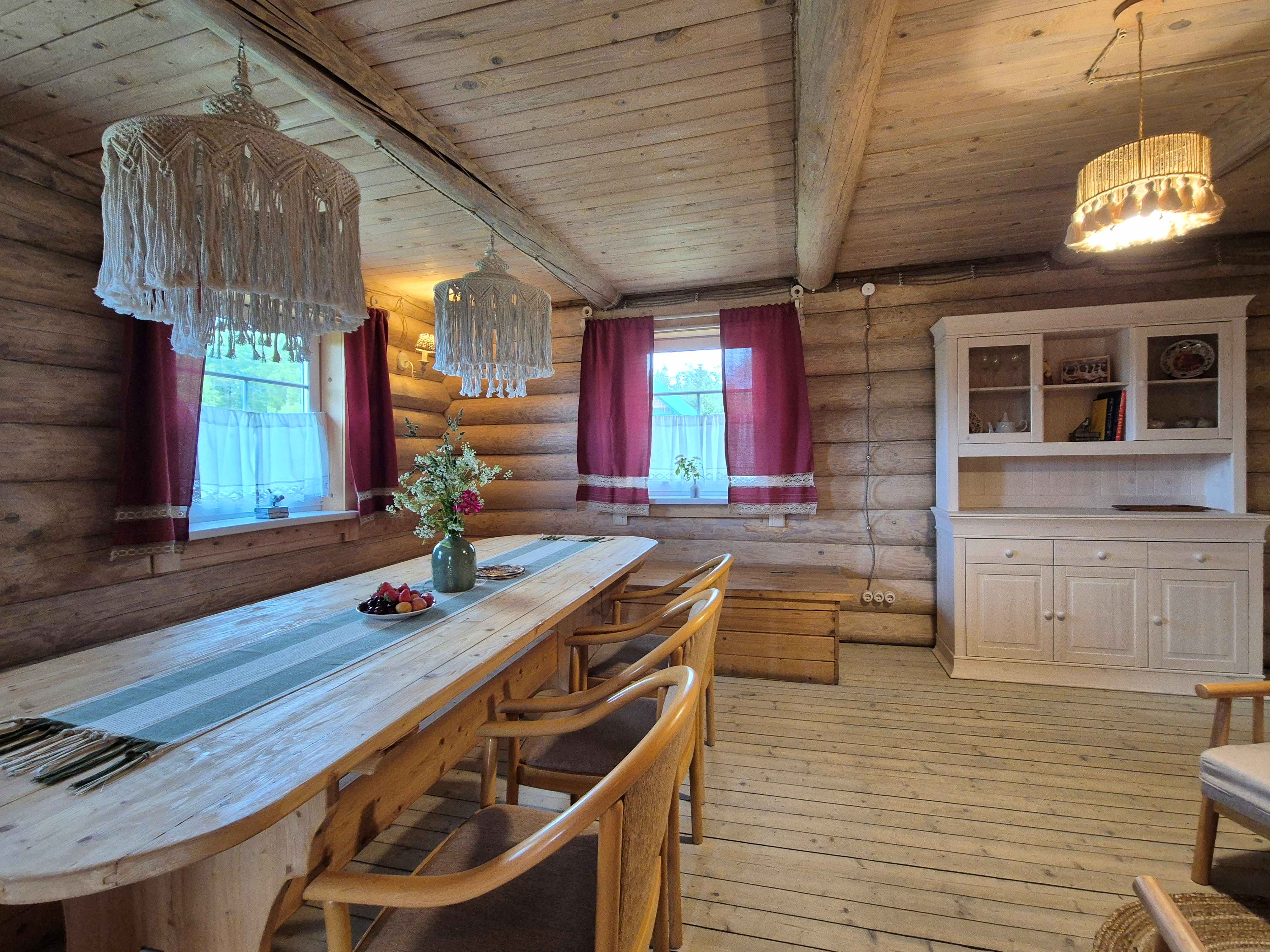 Русский дом с 2 спальнями и террасой