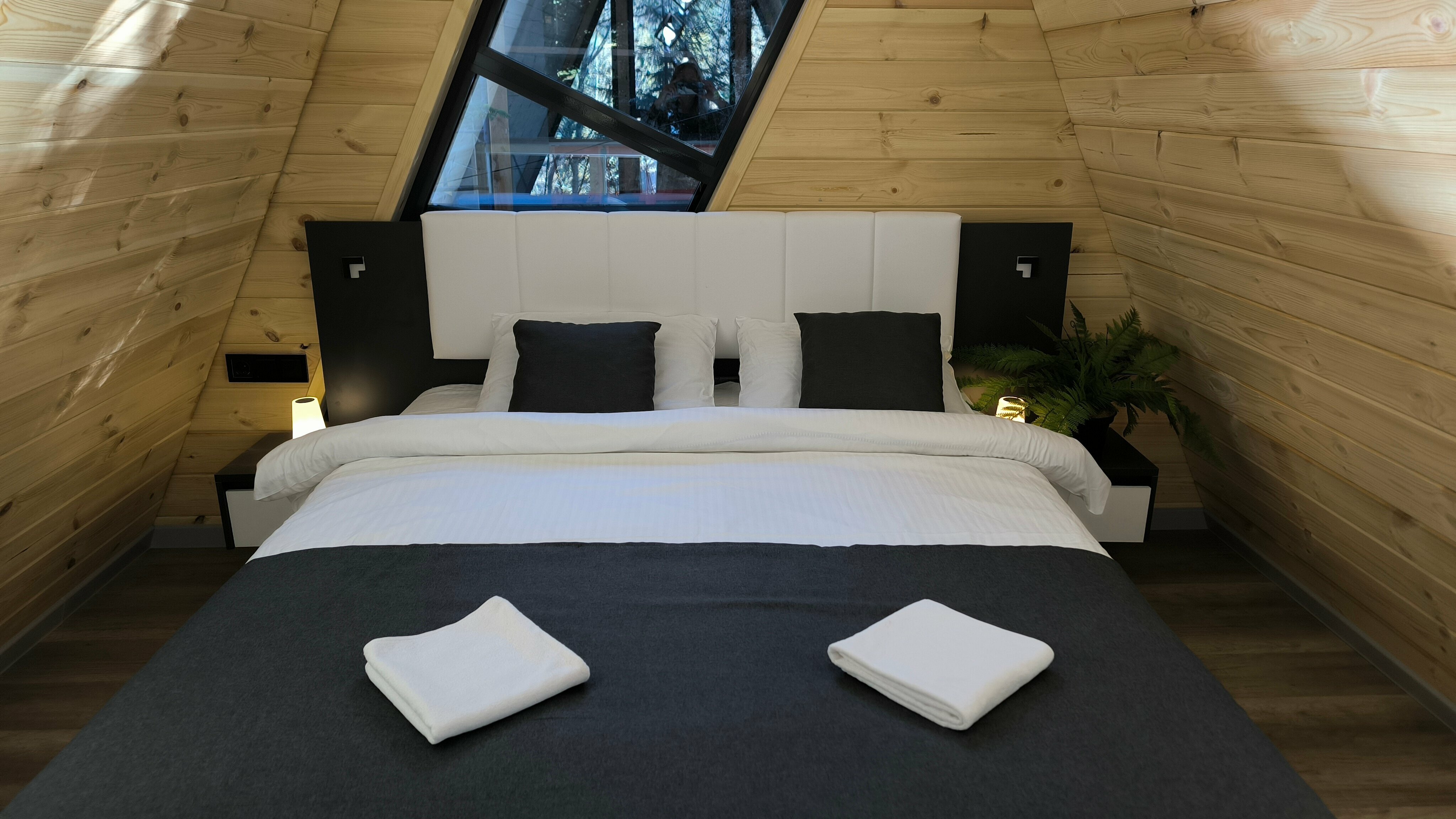 Дом в лесу на второй линии от реки Соло 7  (без посещения бани и бассейна)